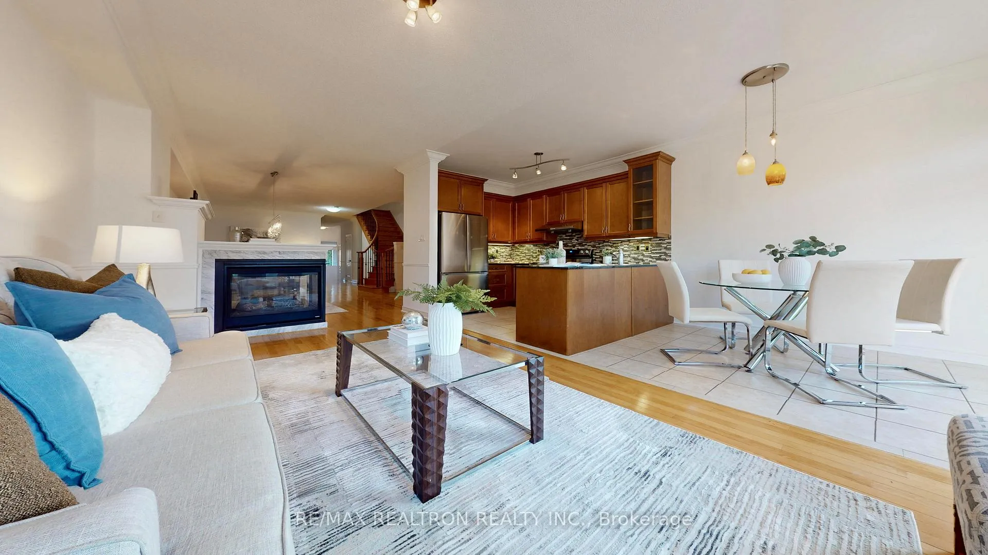 Photo 14 of 82 Sir Sanford Fleming Way, Vaughan, Patterson — HOMEH