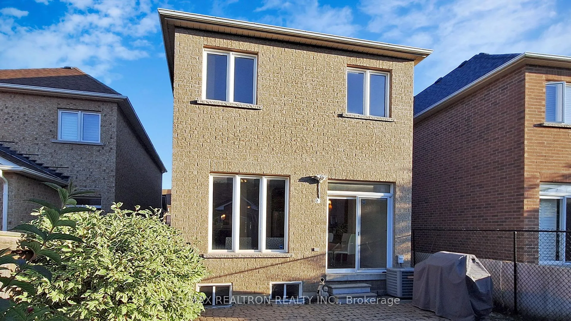 Photo 46 of 82 Sir Sanford Fleming Way, Vaughan, Patterson — HOMEH
