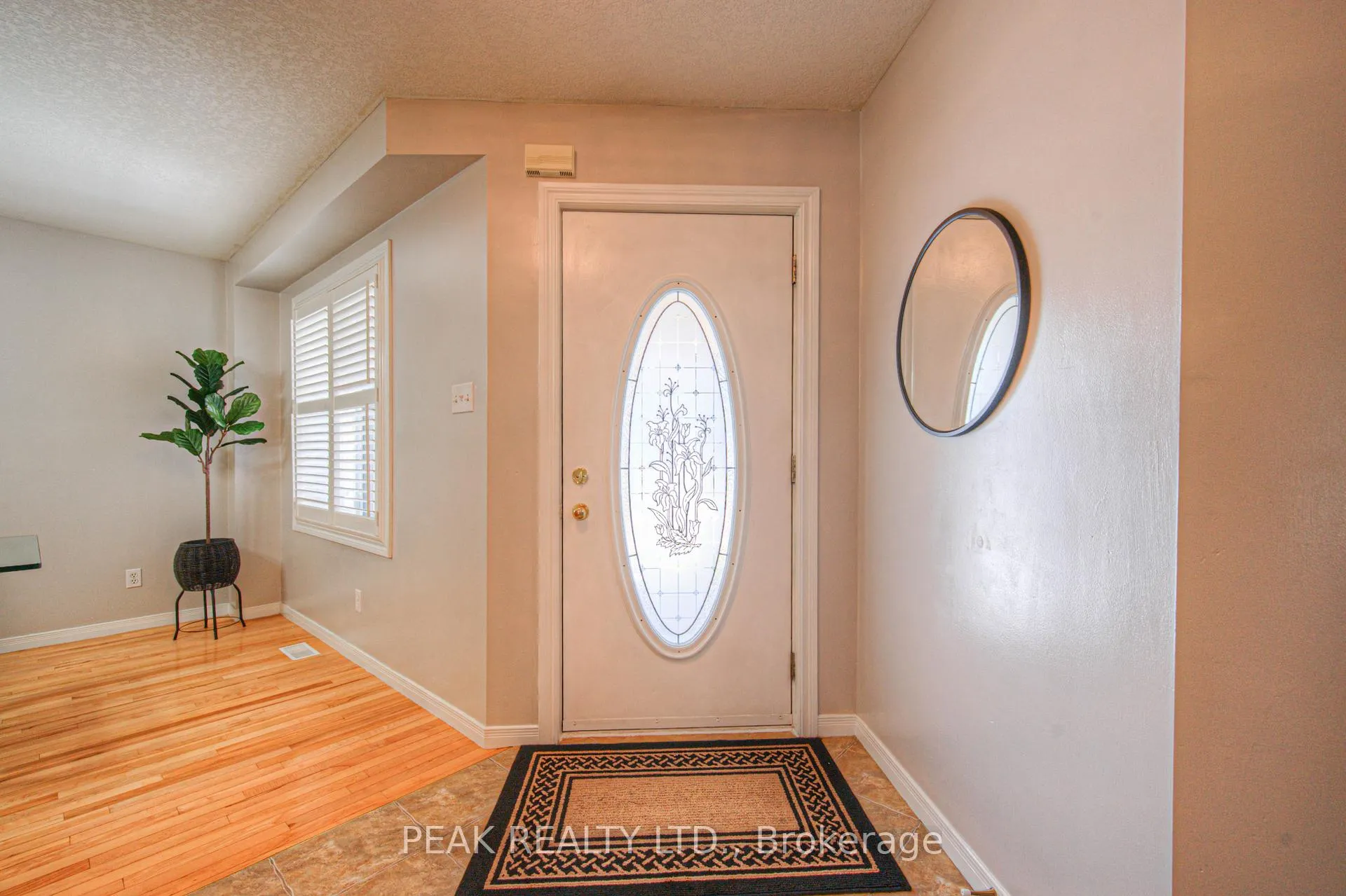 Photo 4 of 48 Lena Crescent, Cambridge — HOMEH