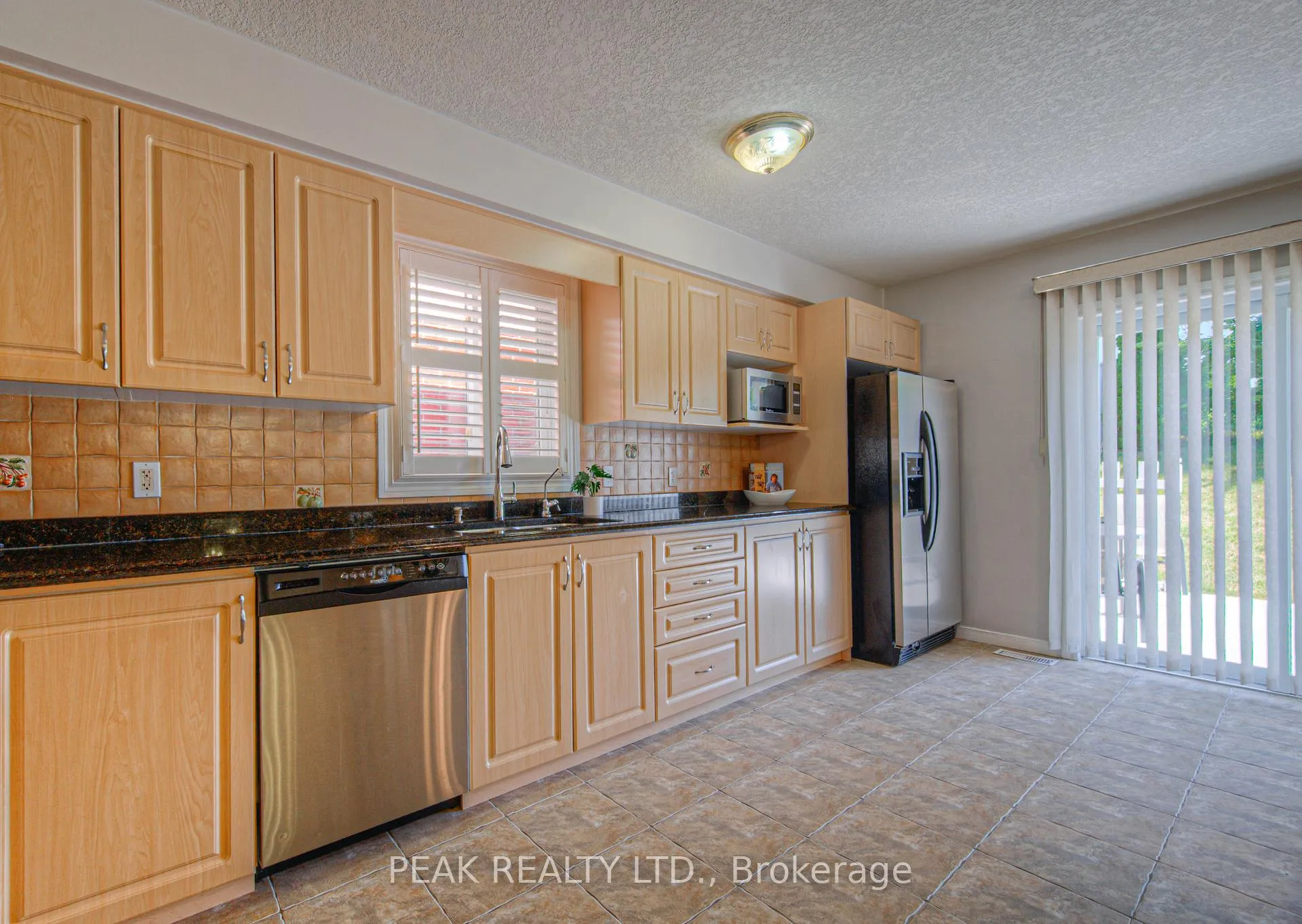 Photo 10 of 48 Lena Crescent, Cambridge — HOMEH