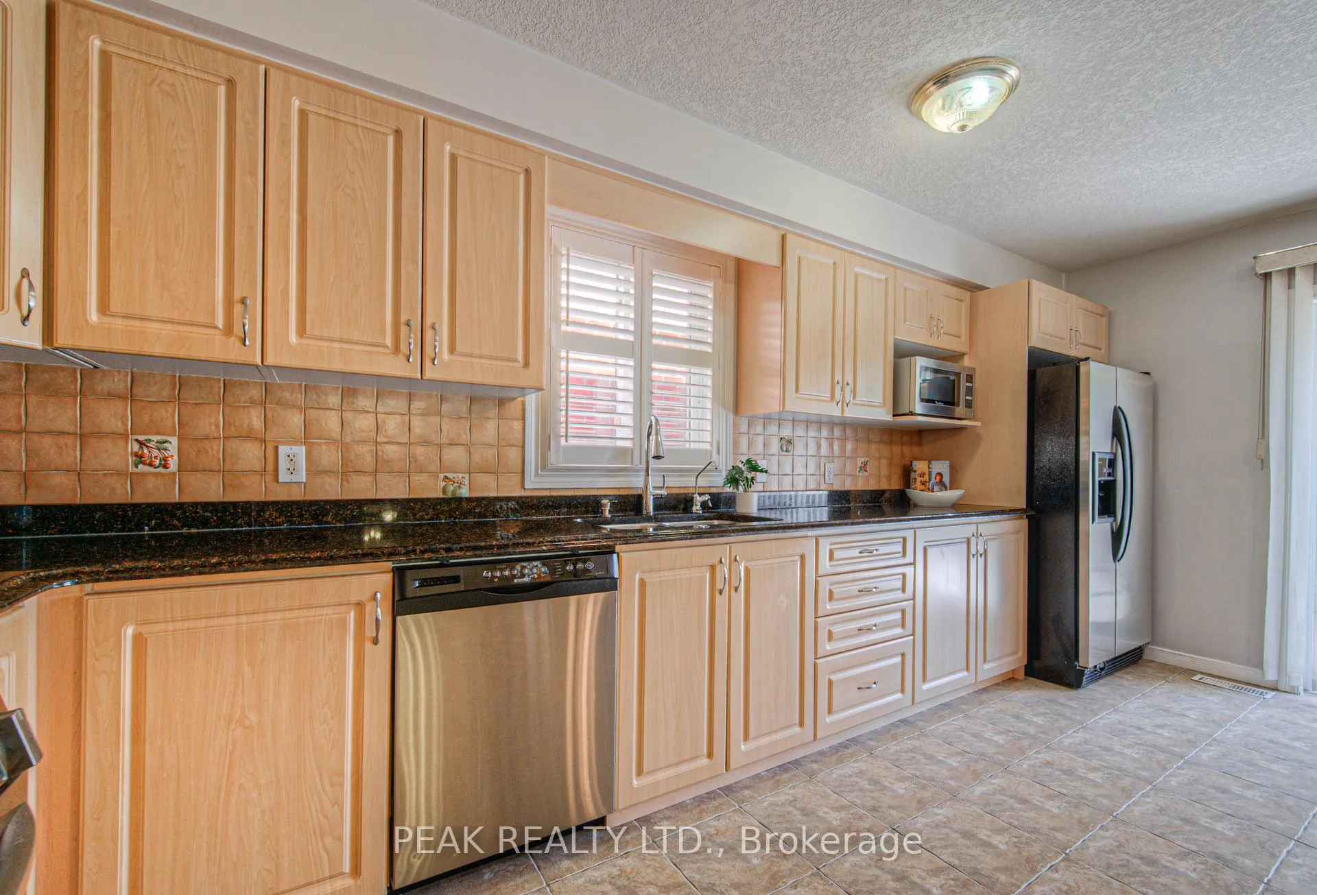 Photo 15 of 48 Lena Crescent, Cambridge — HOMEH