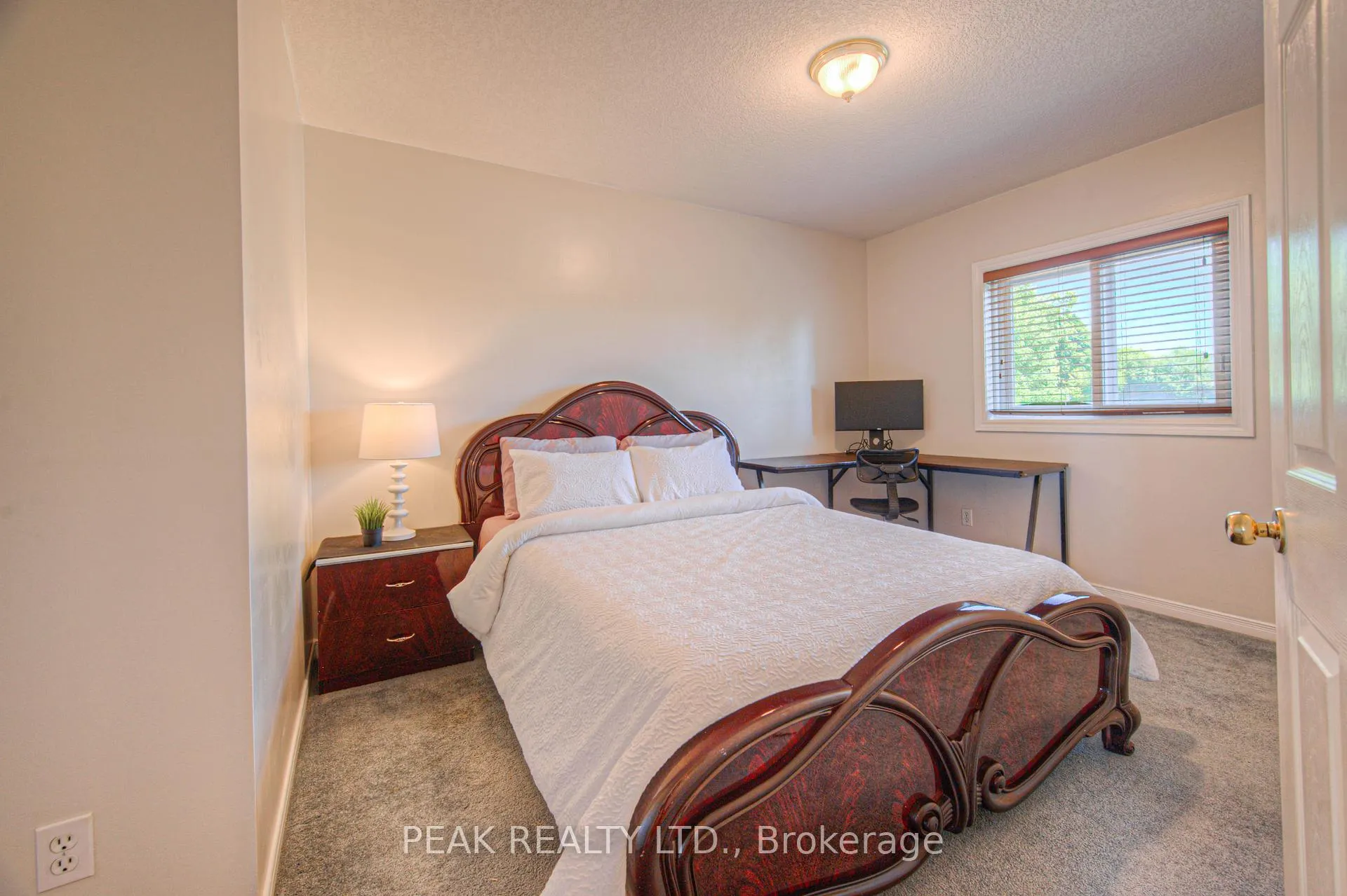 Photo 25 of 48 Lena Crescent, Cambridge — HOMEH