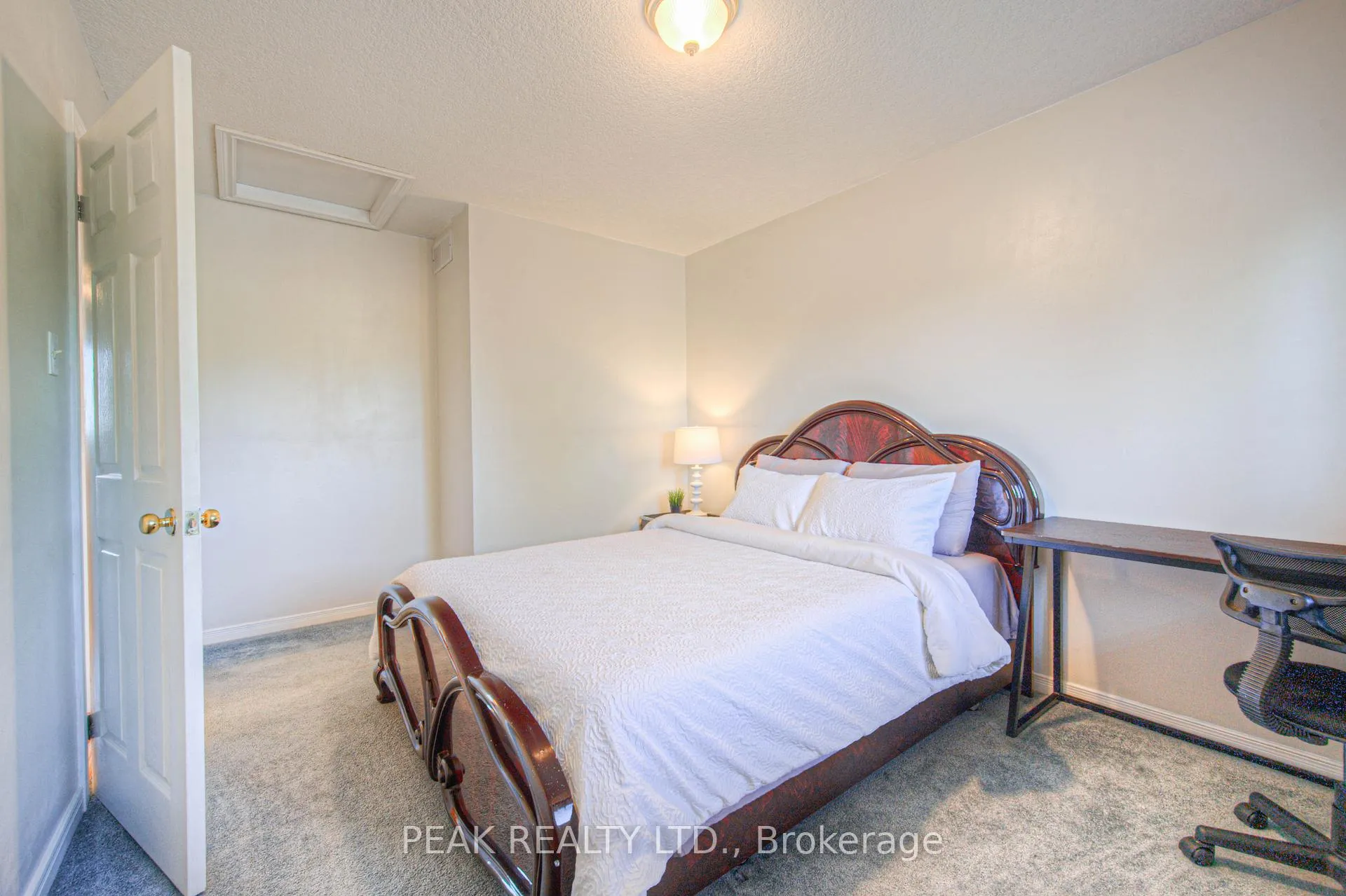 Photo 26 of 48 Lena Crescent, Cambridge — HOMEH