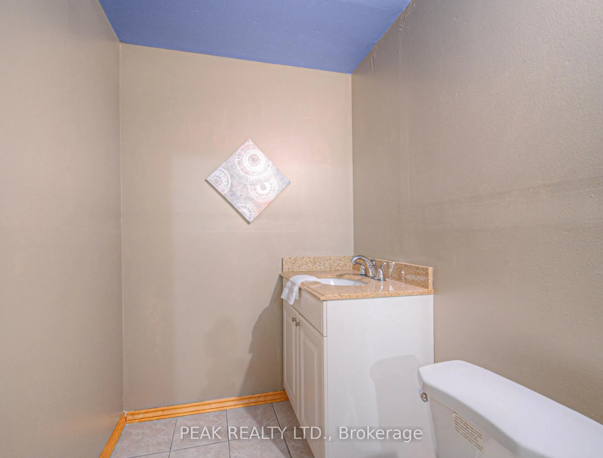 Photo 32 of 48 Lena Crescent, Cambridge — HOMEH