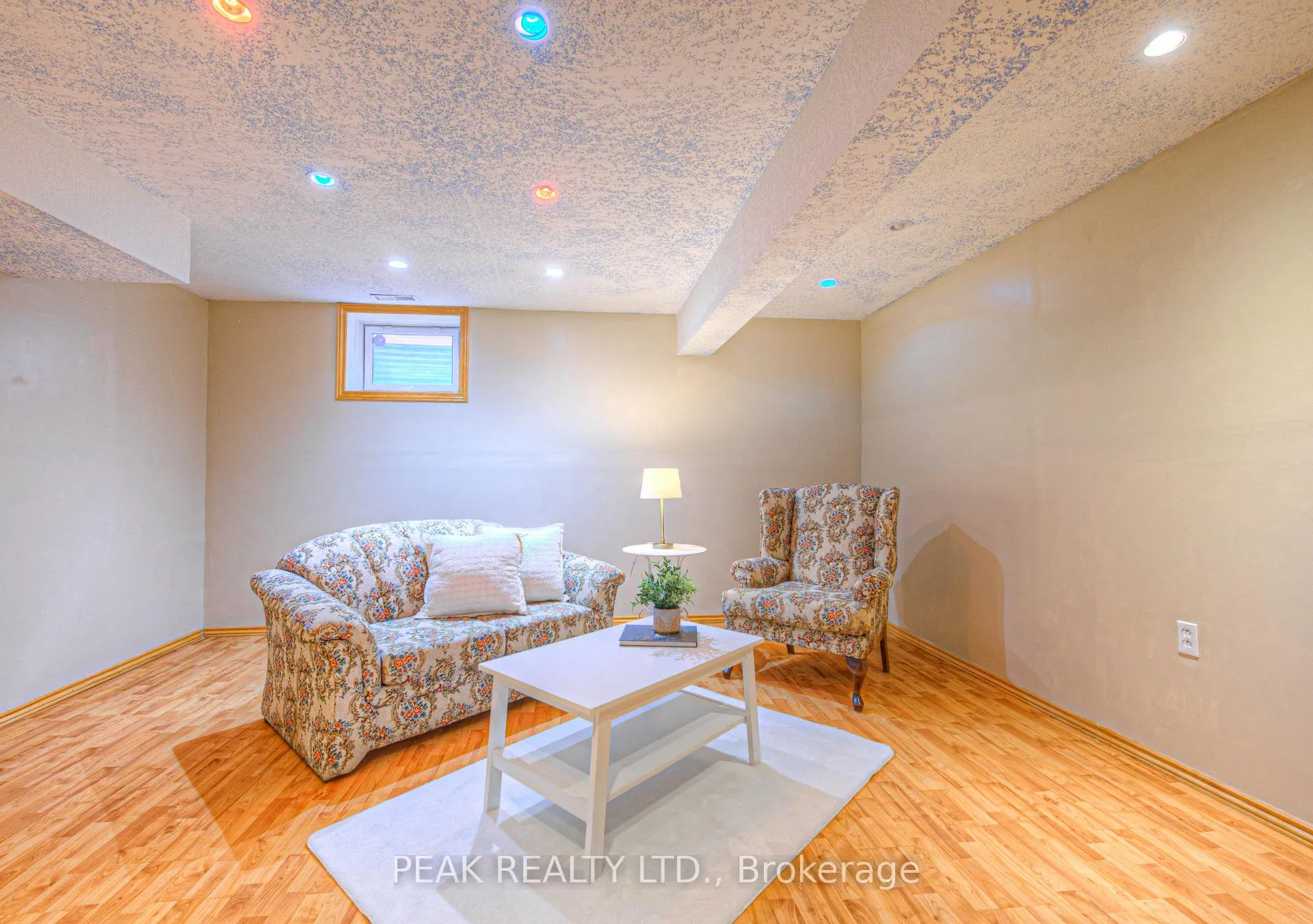 Photo 35 of 48 Lena Crescent, Cambridge — HOMEH