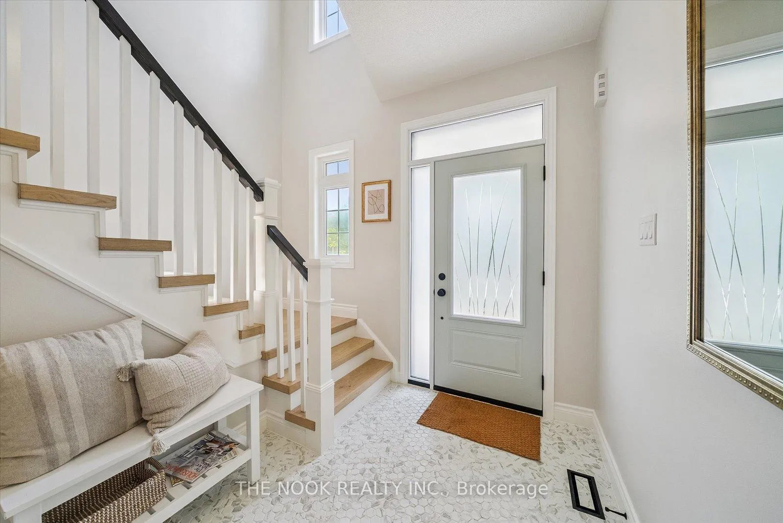 Photo 3 of 31 Queensplate Drive, Scugog, Port Perry — HOMEH
