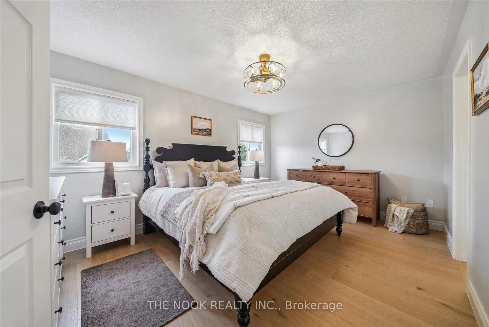 Photo 15 of 31 Queensplate Drive, Scugog, Port Perry — HOMEH