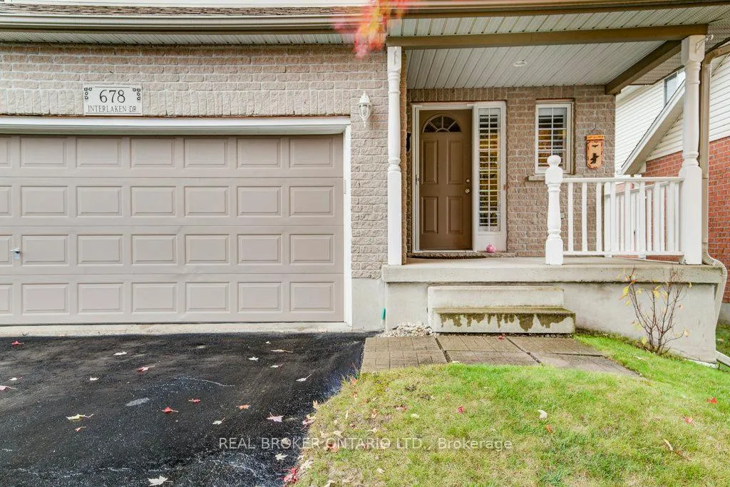 Photo 39 of 678 Interlaken Drive, Waterloo — HOMEH