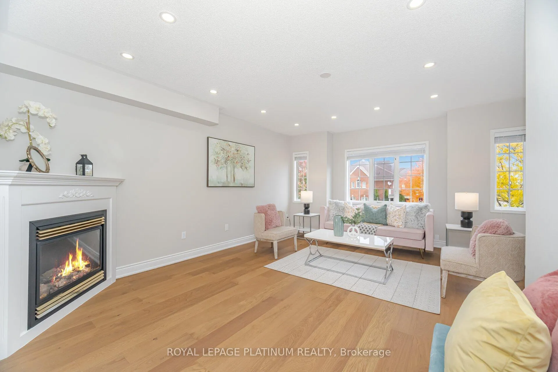 Photo 7 of 63 Culture Crescent, Brampton, Fletcher's Creek Village — HOMEH