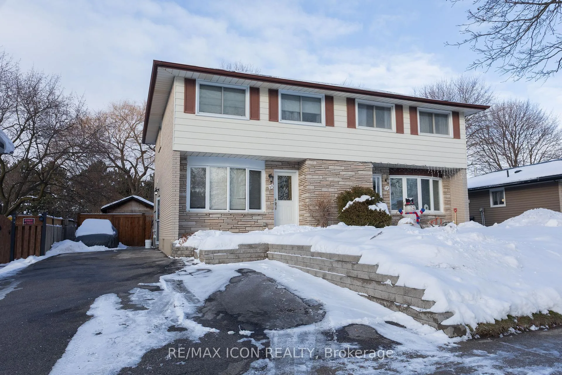 Photo 1 of 22 Shea Crescent, Kitchener — HOMEH