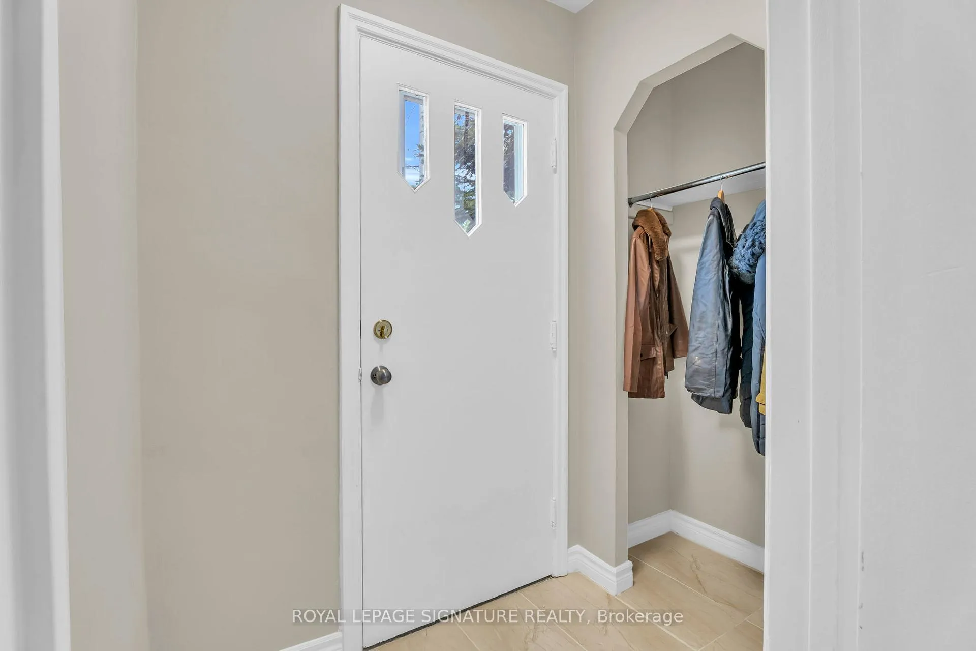 Photo 3 of 115 Lancaster Street W, Kitchener — HOMEH