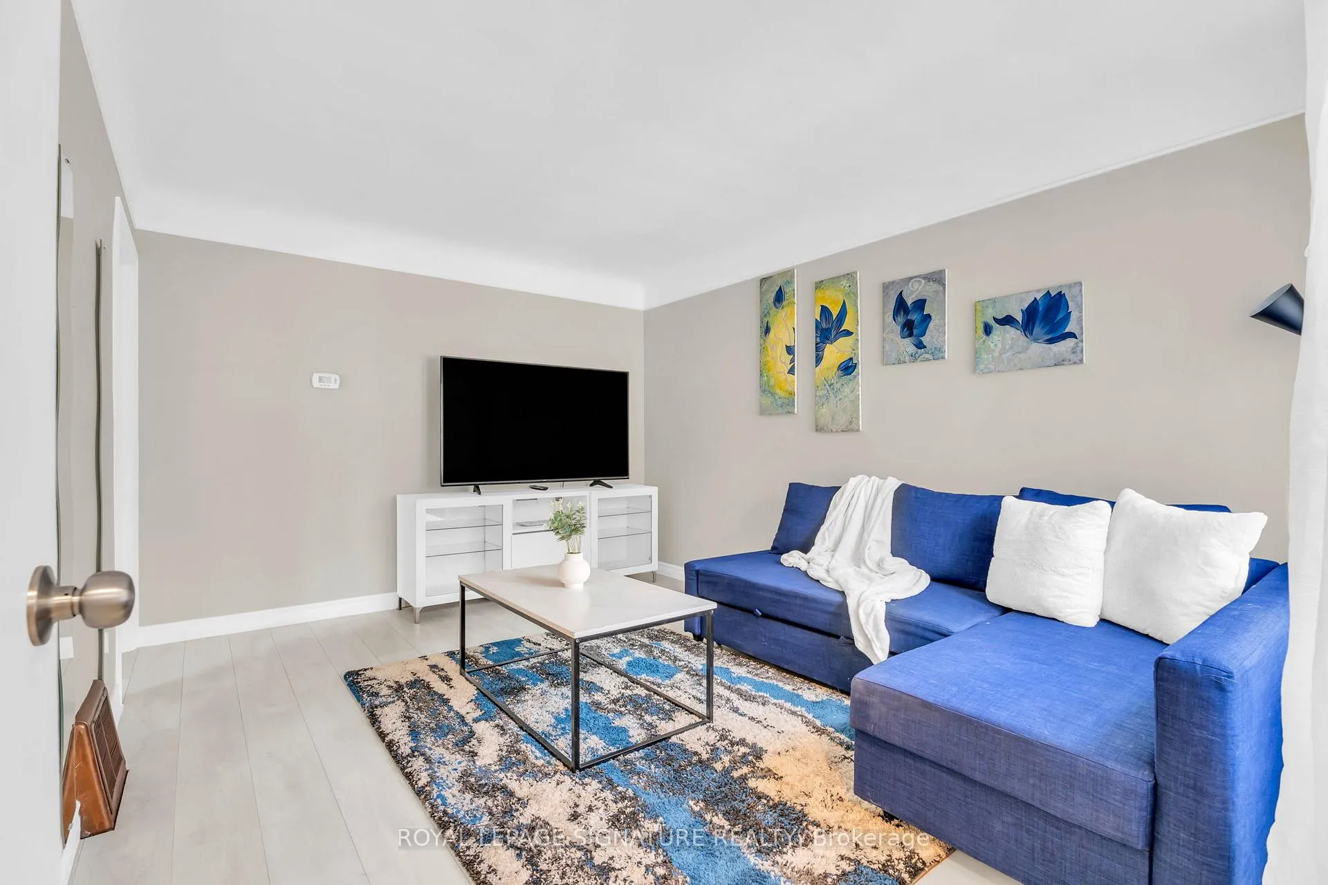 Photo 4 of 115 Lancaster Street W, Kitchener — HOMEH