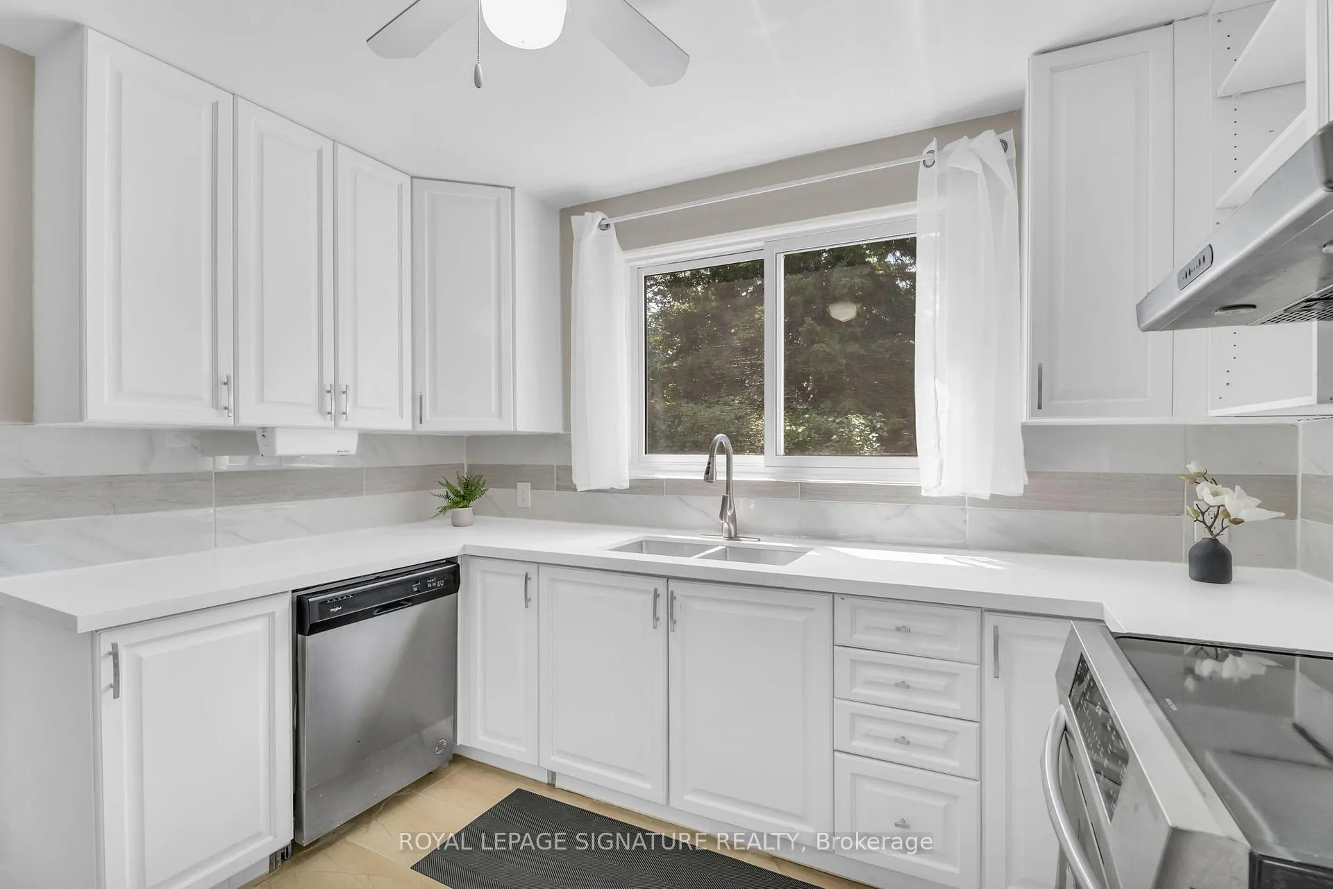 Photo 10 of 115 Lancaster Street W, Kitchener — HOMEH
