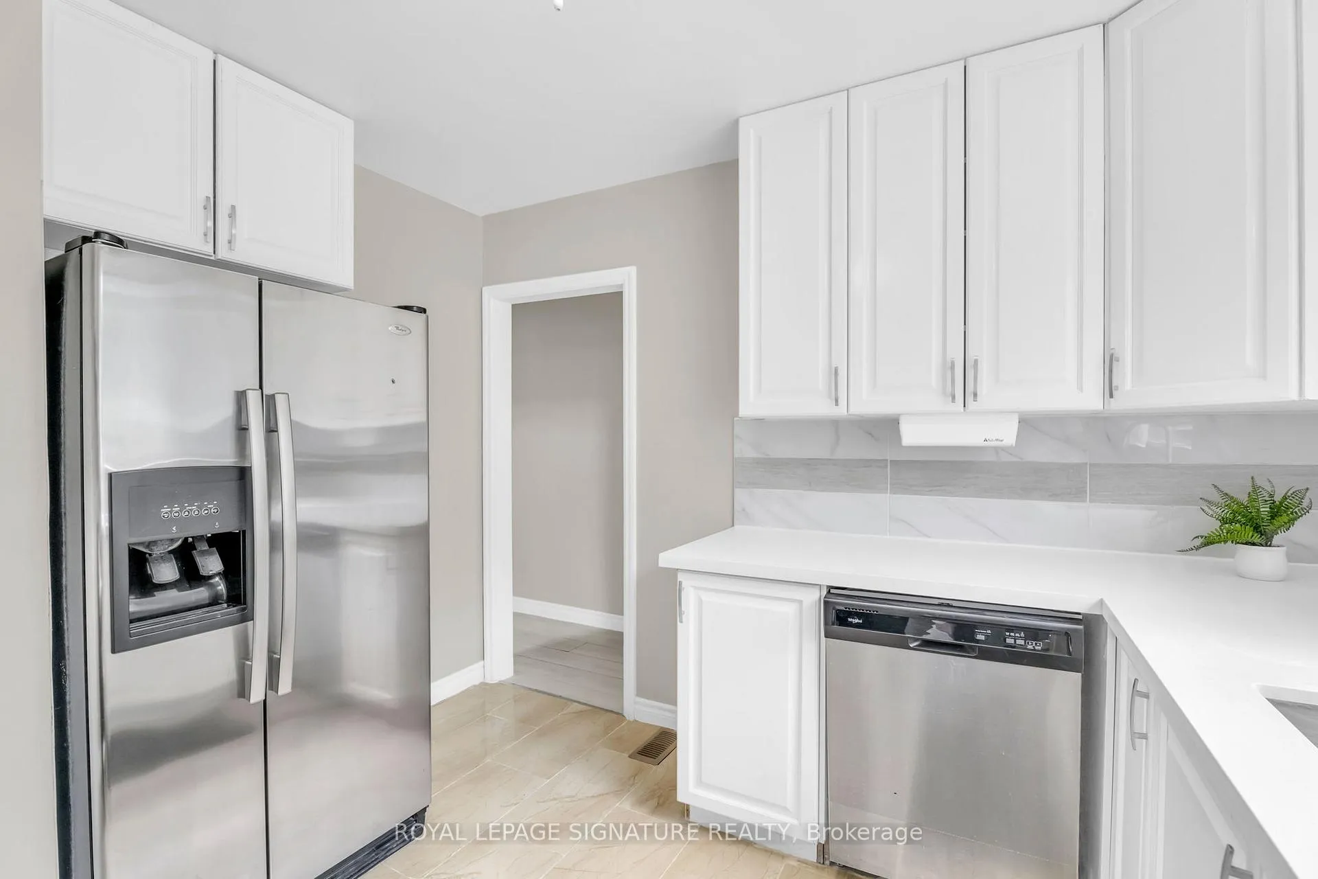 Photo 11 of 115 Lancaster Street W, Kitchener — HOMEH