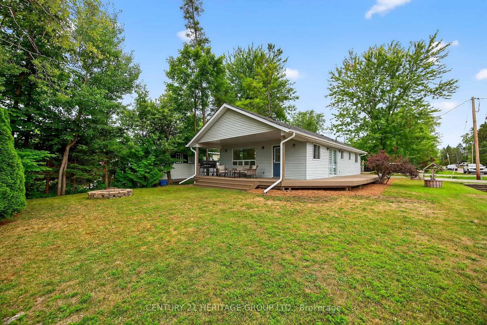Photo 2 of 1282 Temple Avenue, Innisfil, Lefroy — HOMEH