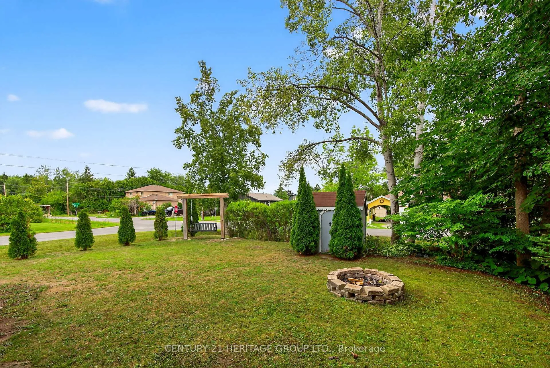 Photo 7 of 1282 Temple Avenue, Innisfil, Lefroy — HOMEH