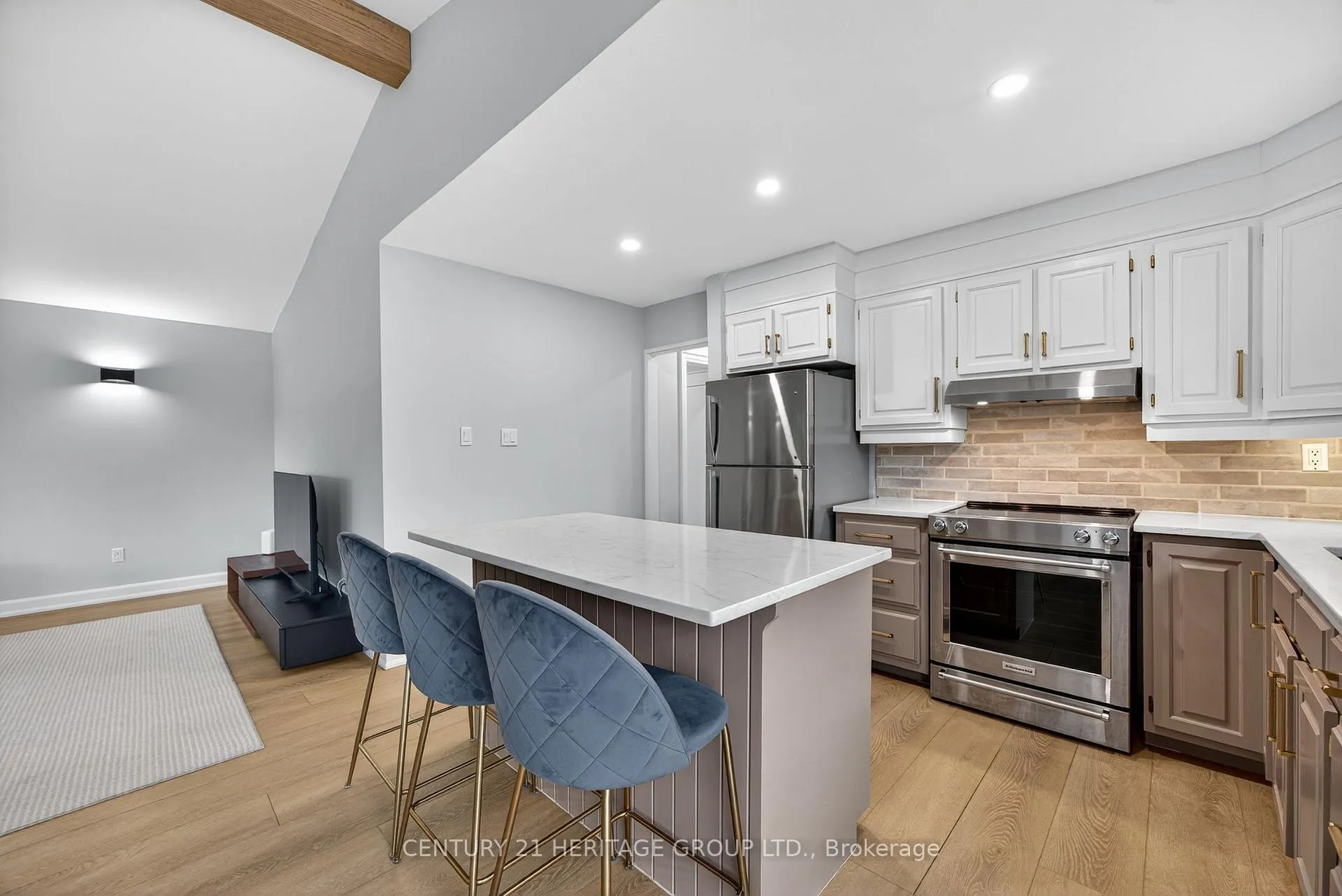 Photo 18 of 1282 Temple Avenue, Innisfil, Lefroy — HOMEH
