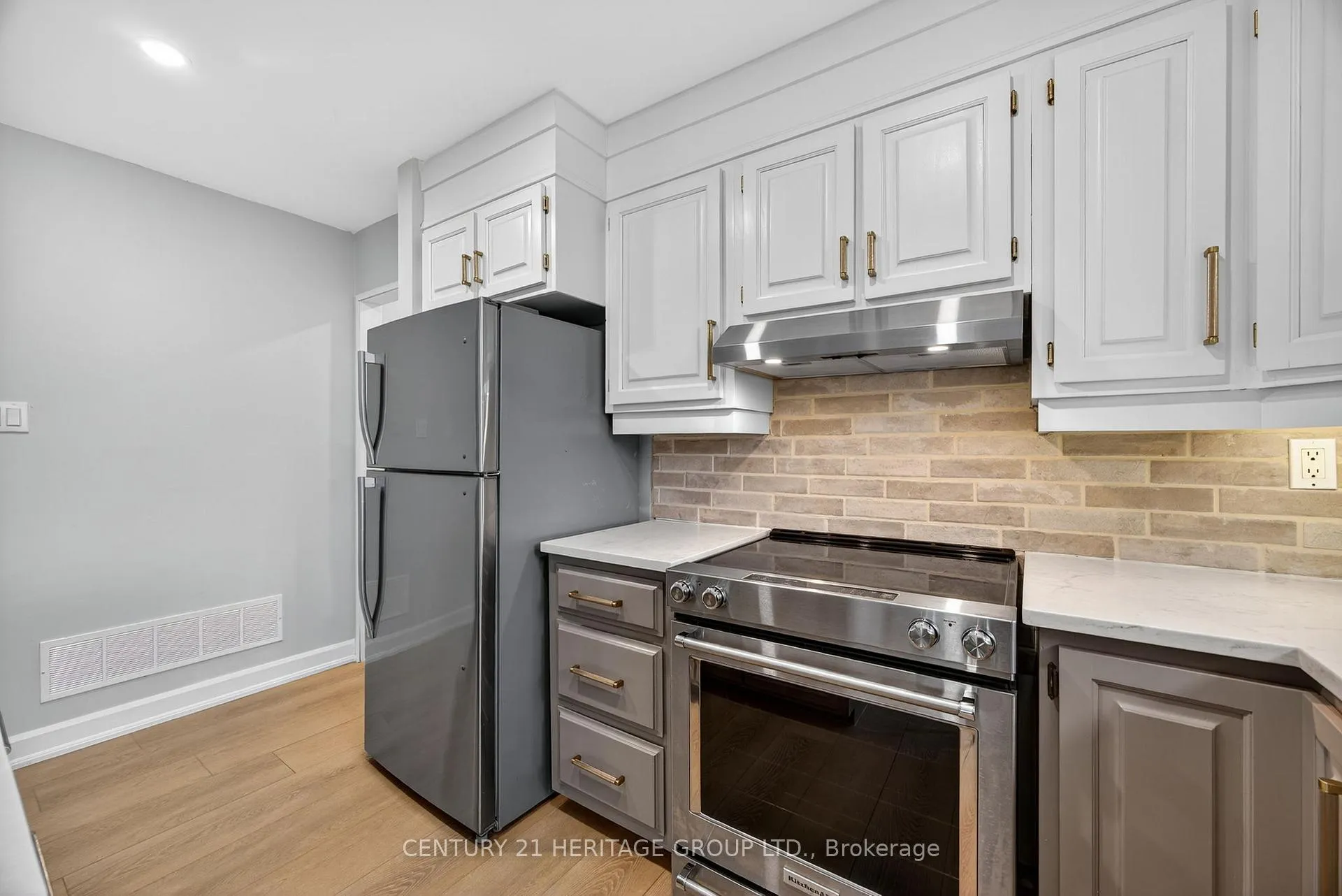 Photo 20 of 1282 Temple Avenue, Innisfil, Lefroy — HOMEH