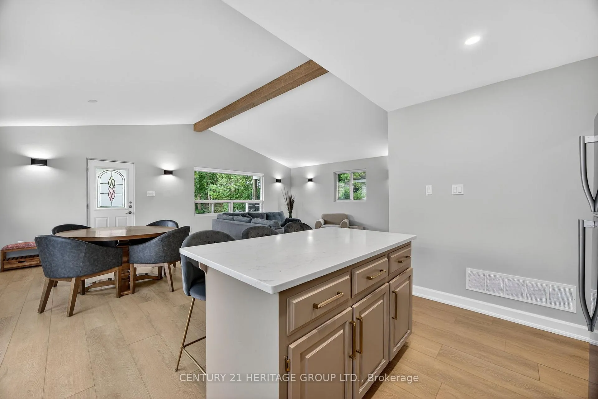 Photo 24 of 1282 Temple Avenue, Innisfil, Lefroy — HOMEH