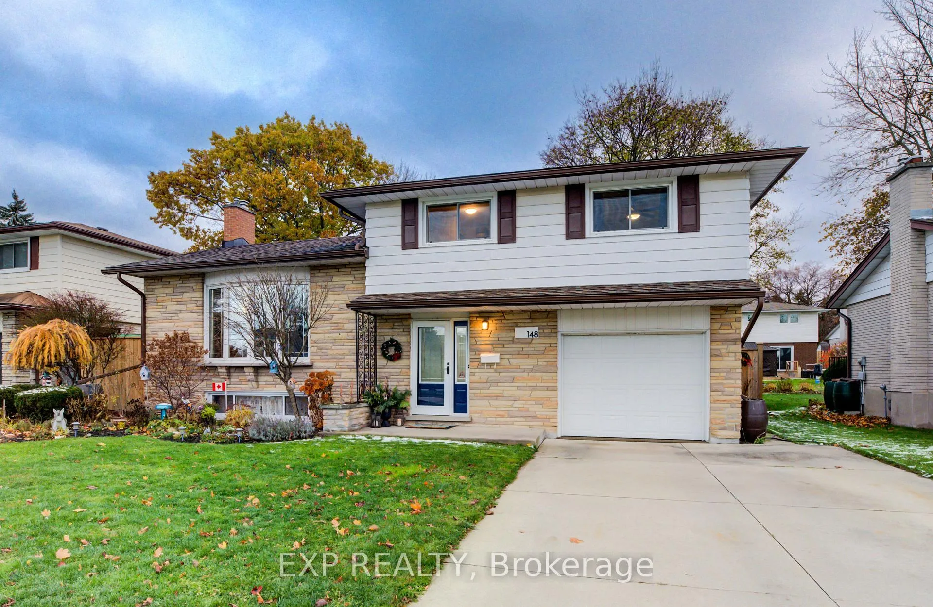 Photo 2 of 148 Strathcona Crescent, Kitchener — HOMEH