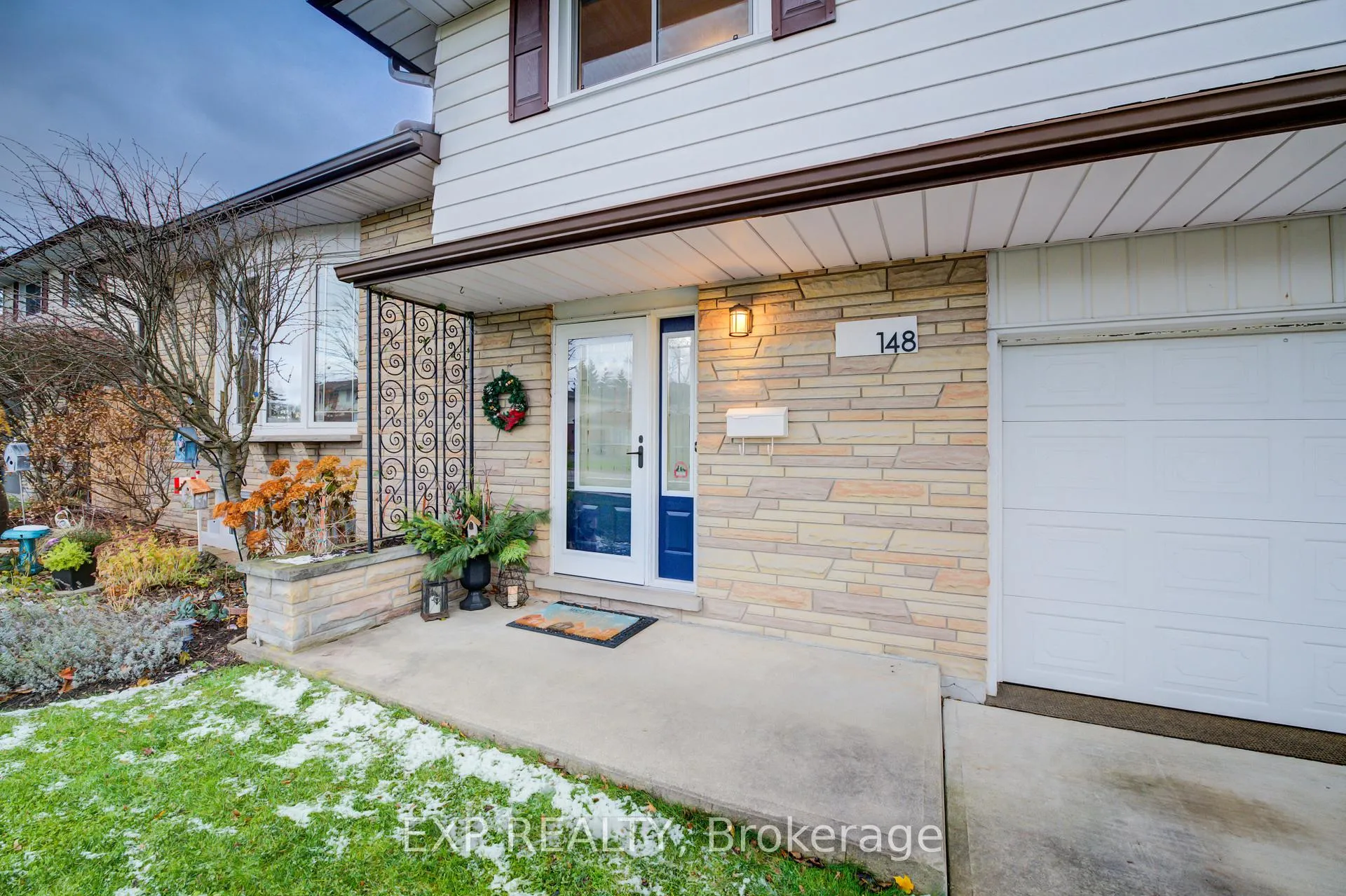 Photo 4 of 148 Strathcona Crescent, Kitchener — HOMEH