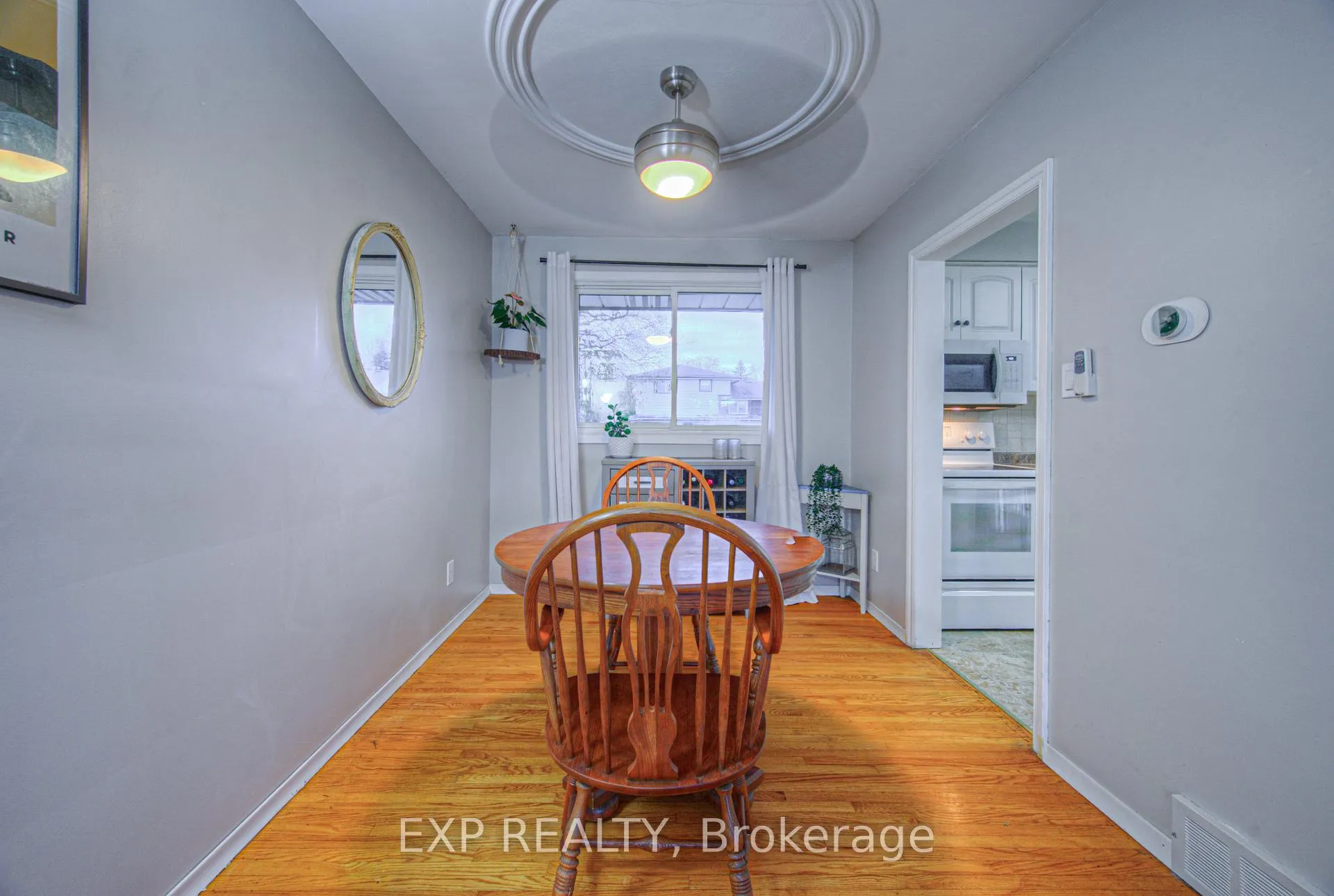 Photo 14 of 148 Strathcona Crescent, Kitchener — HOMEH