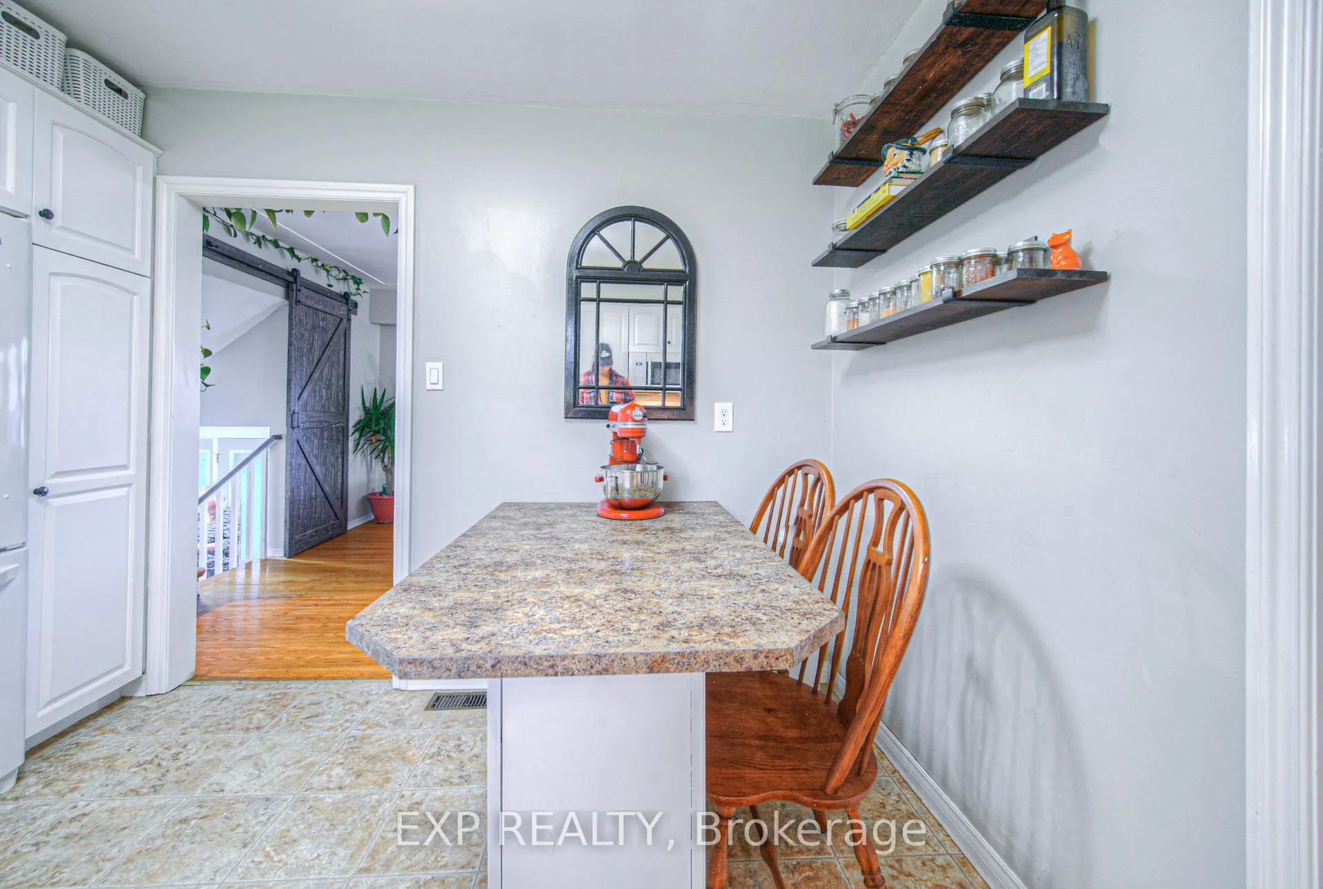 Photo 21 of 148 Strathcona Crescent, Kitchener — HOMEH