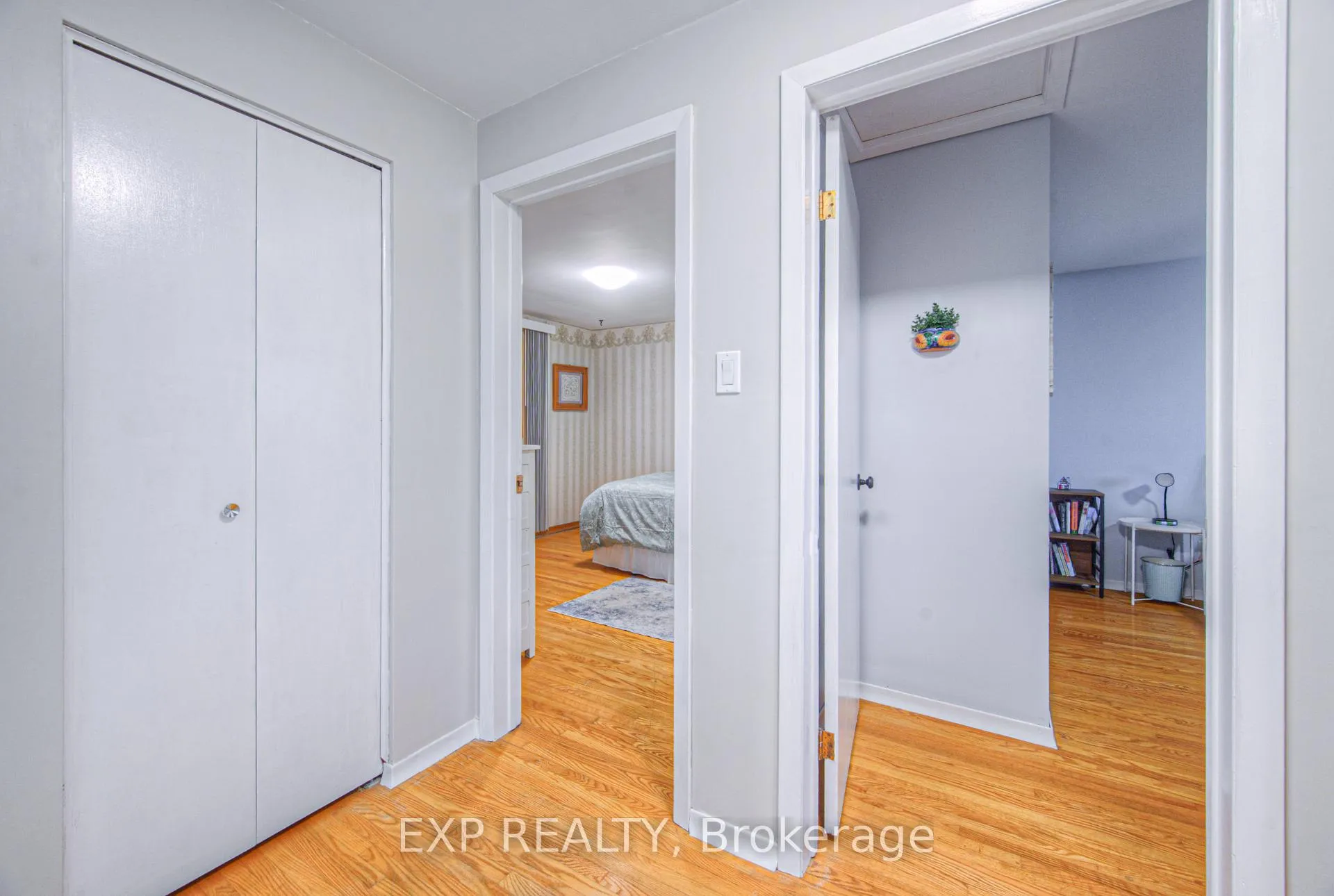 Photo 23 of 148 Strathcona Crescent, Kitchener — HOMEH