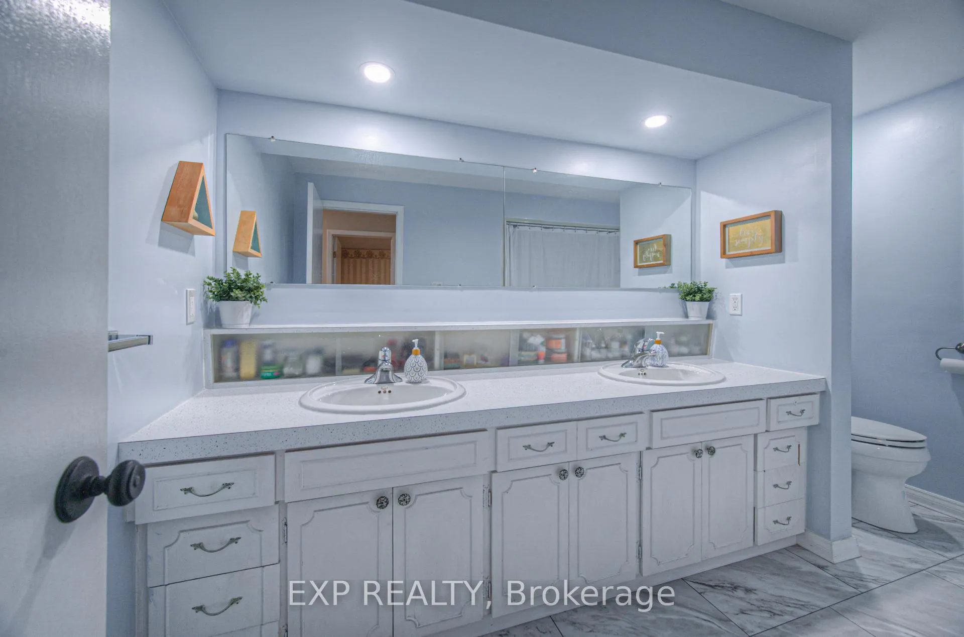 Photo 28 of 148 Strathcona Crescent, Kitchener — HOMEH