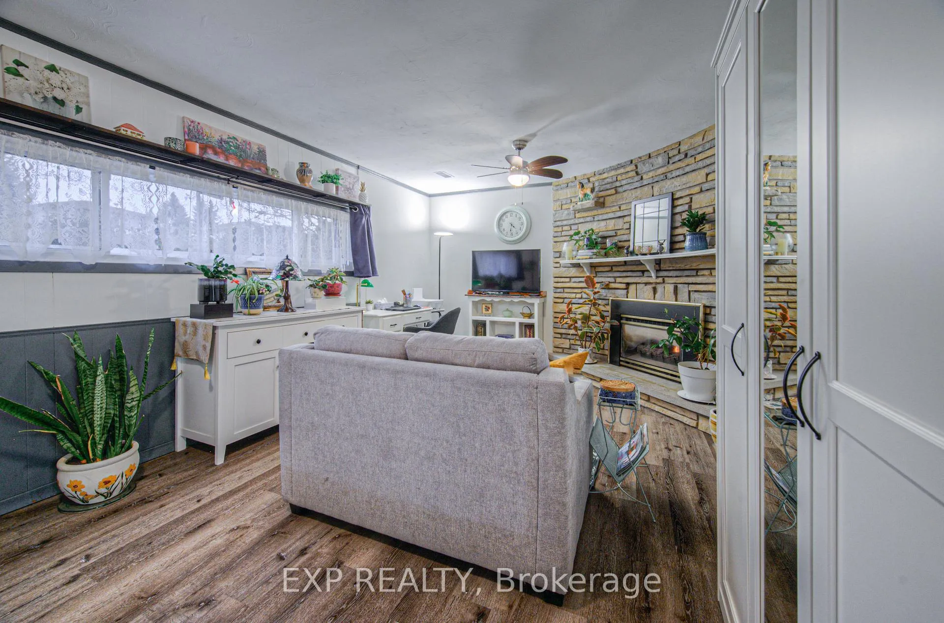 Photo 31 of 148 Strathcona Crescent, Kitchener — HOMEH