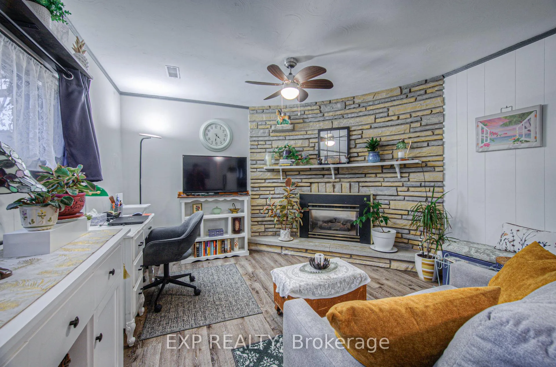 Photo 32 of 148 Strathcona Crescent, Kitchener — HOMEH