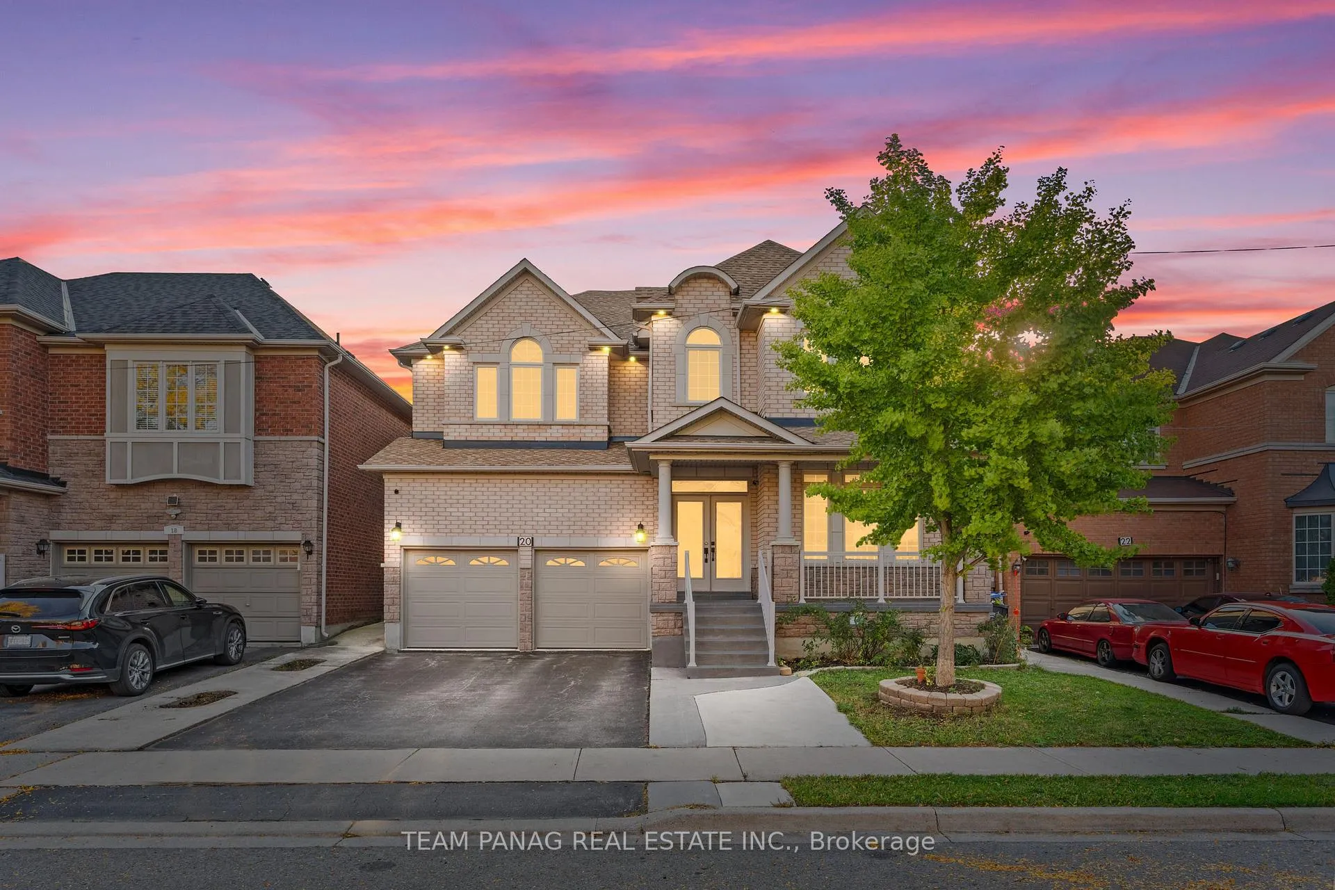 Photo 1 of 20 Lion Pride Lane, Brampton, Sandringham-Wellington — HOMEH