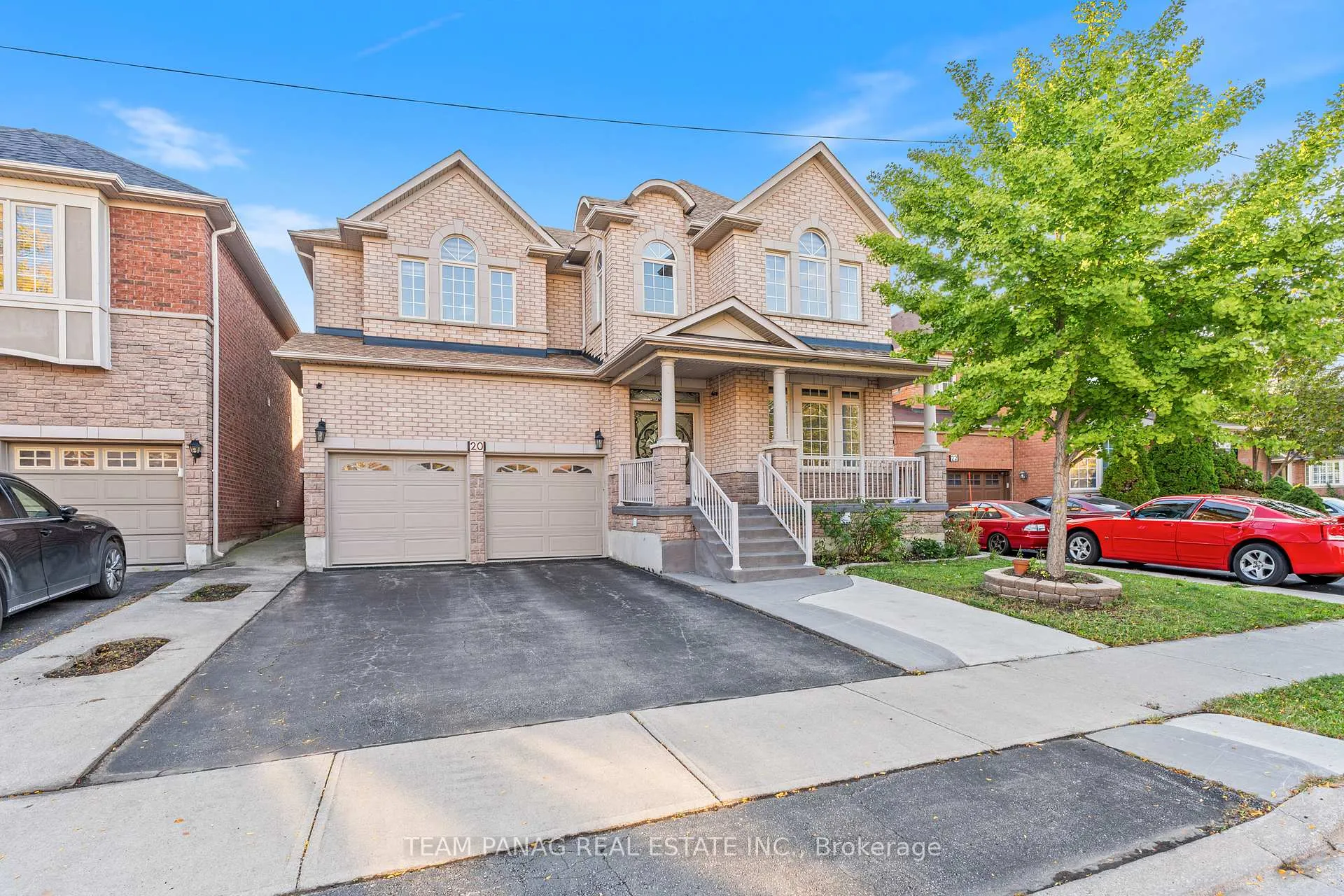 Photo 2 of 20 Lion Pride Lane, Brampton, Sandringham-Wellington — HOMEH