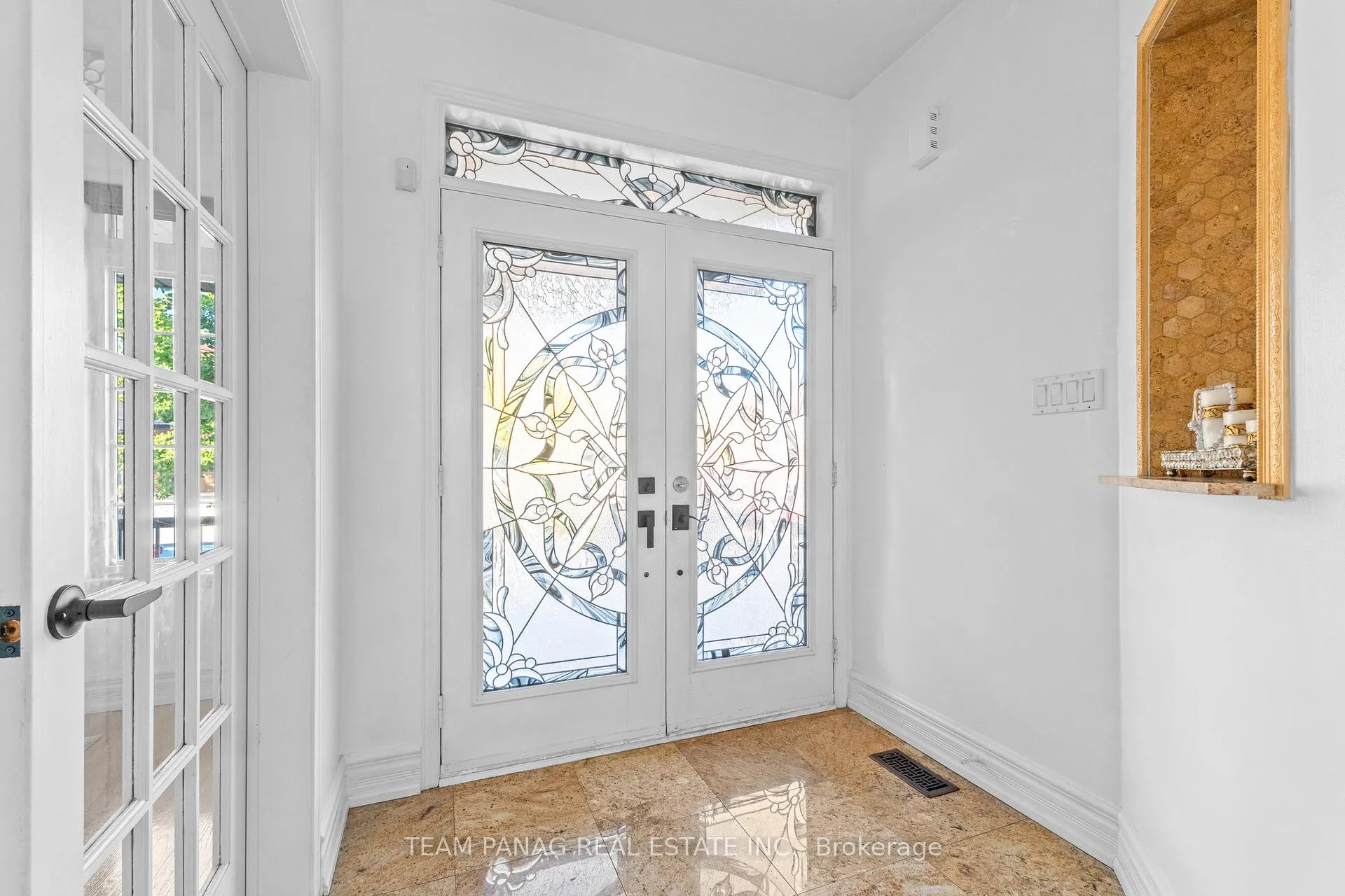 Photo 4 of 20 Lion Pride Lane, Brampton, Sandringham-Wellington — HOMEH
