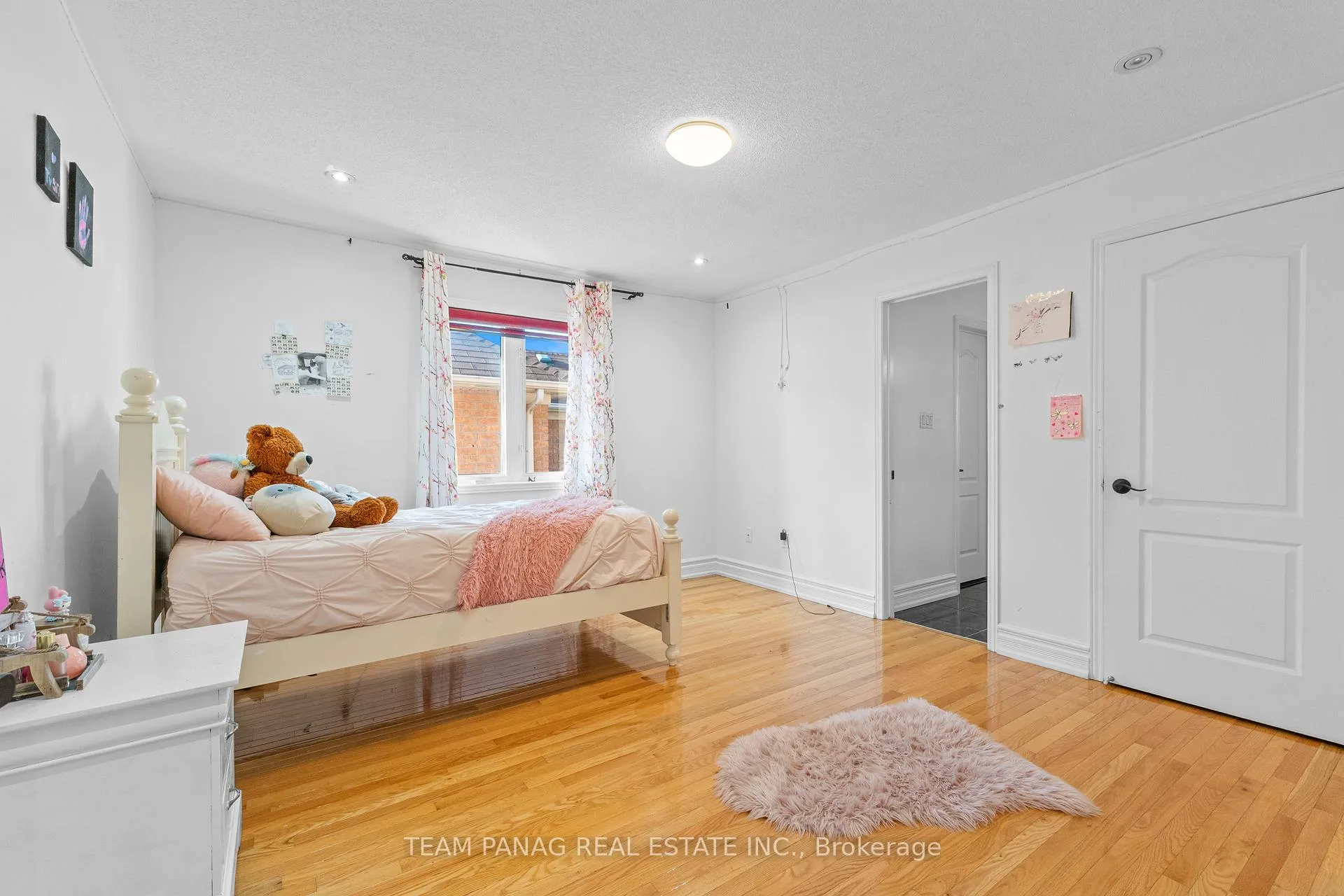 Photo 26 of 20 Lion Pride Lane, Brampton, Sandringham-Wellington — HOMEH