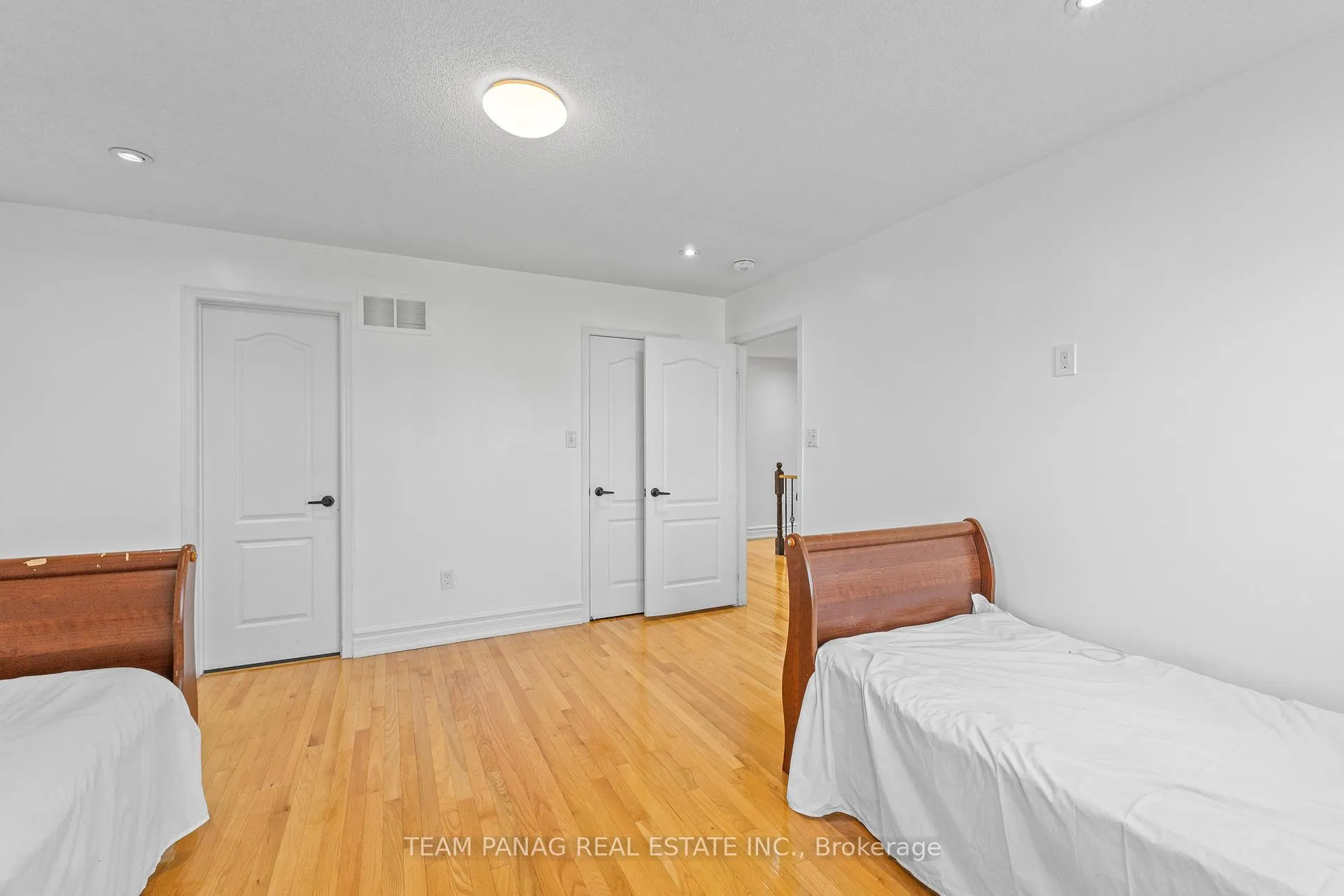 Photo 36 of 20 Lion Pride Lane, Brampton, Sandringham-Wellington — HOMEH
