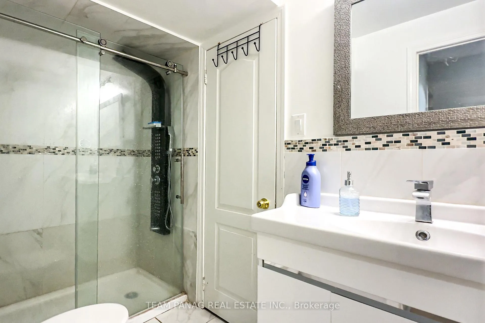 Photo 42 of 20 Lion Pride Lane, Brampton, Sandringham-Wellington — HOMEH