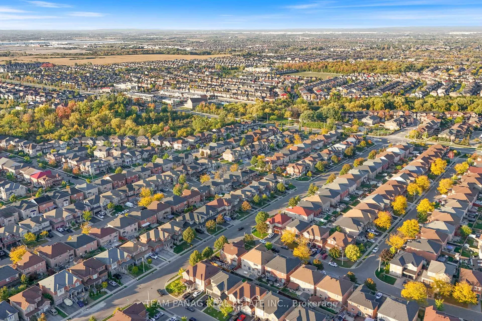 Photo 47 of 20 Lion Pride Lane, Brampton, Sandringham-Wellington — HOMEH