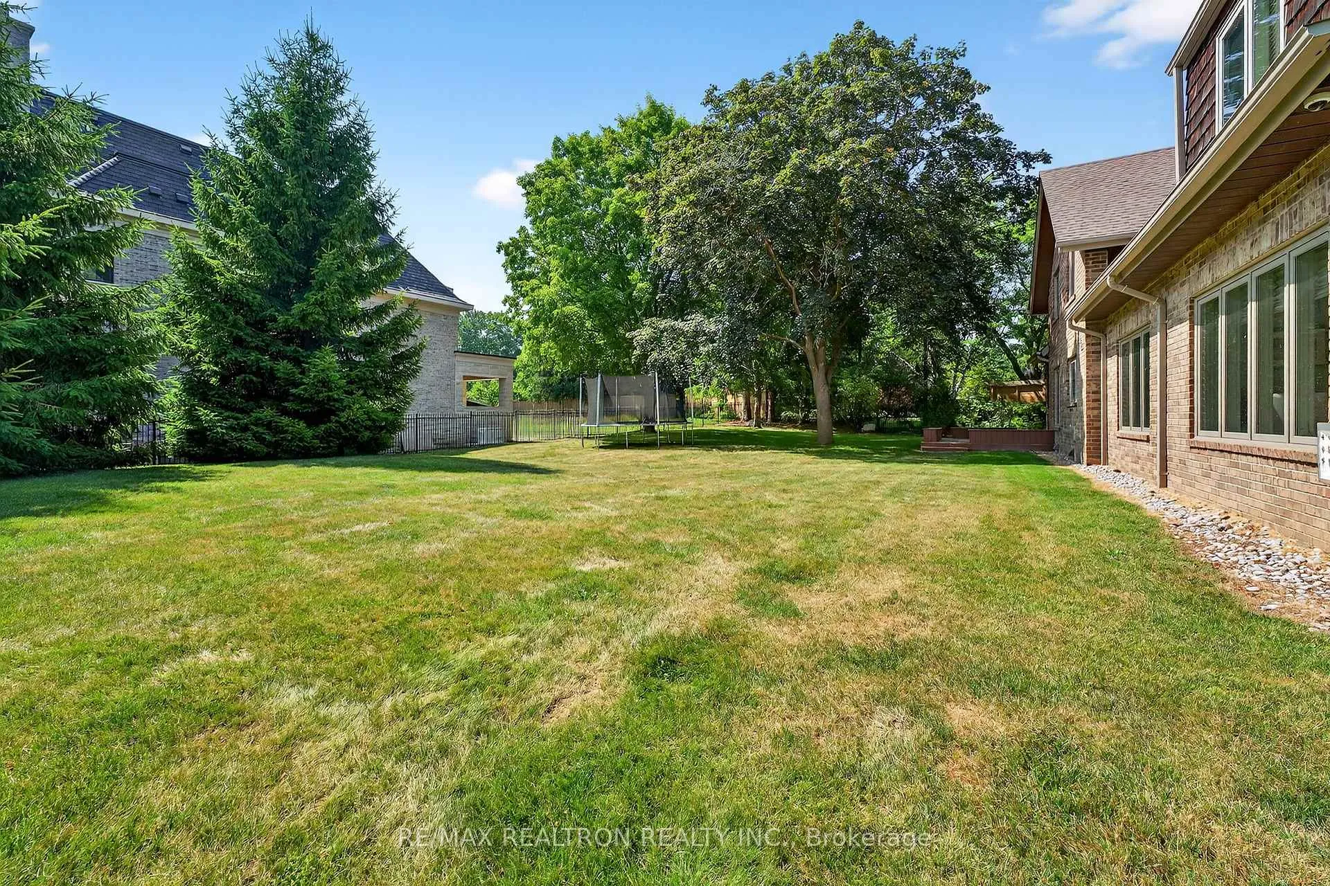 Photo 44 of 2 Aukland Lane, King, King City — HOMEH