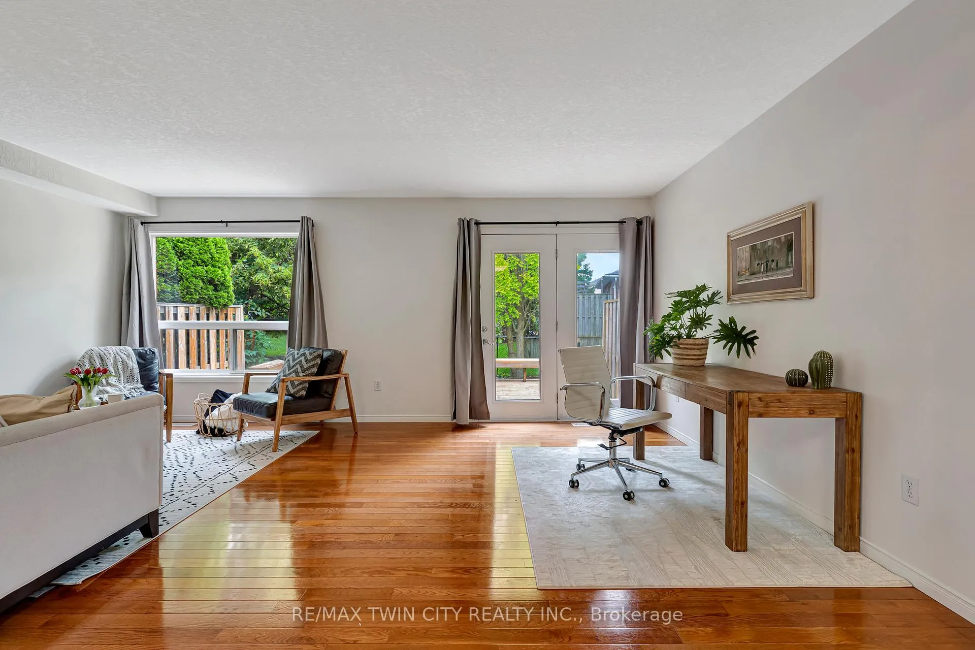Photo 14 of 466 Annapolis Court, Waterloo — HOMEH