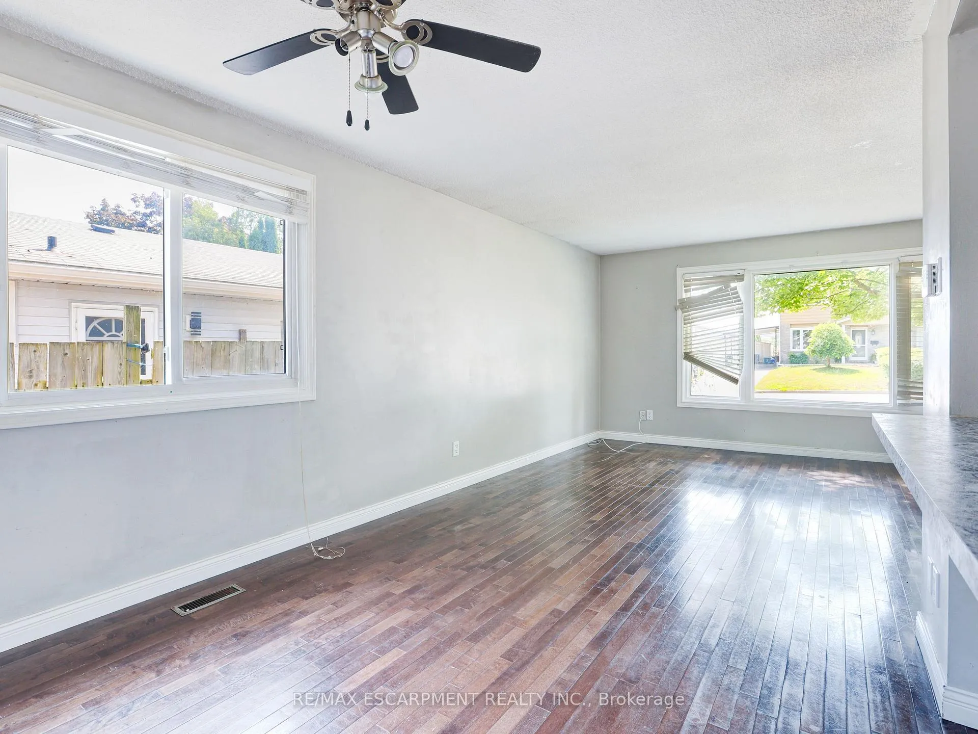 Photo 13 of 169 Pinedale Drive, Kitchener — HOMEH