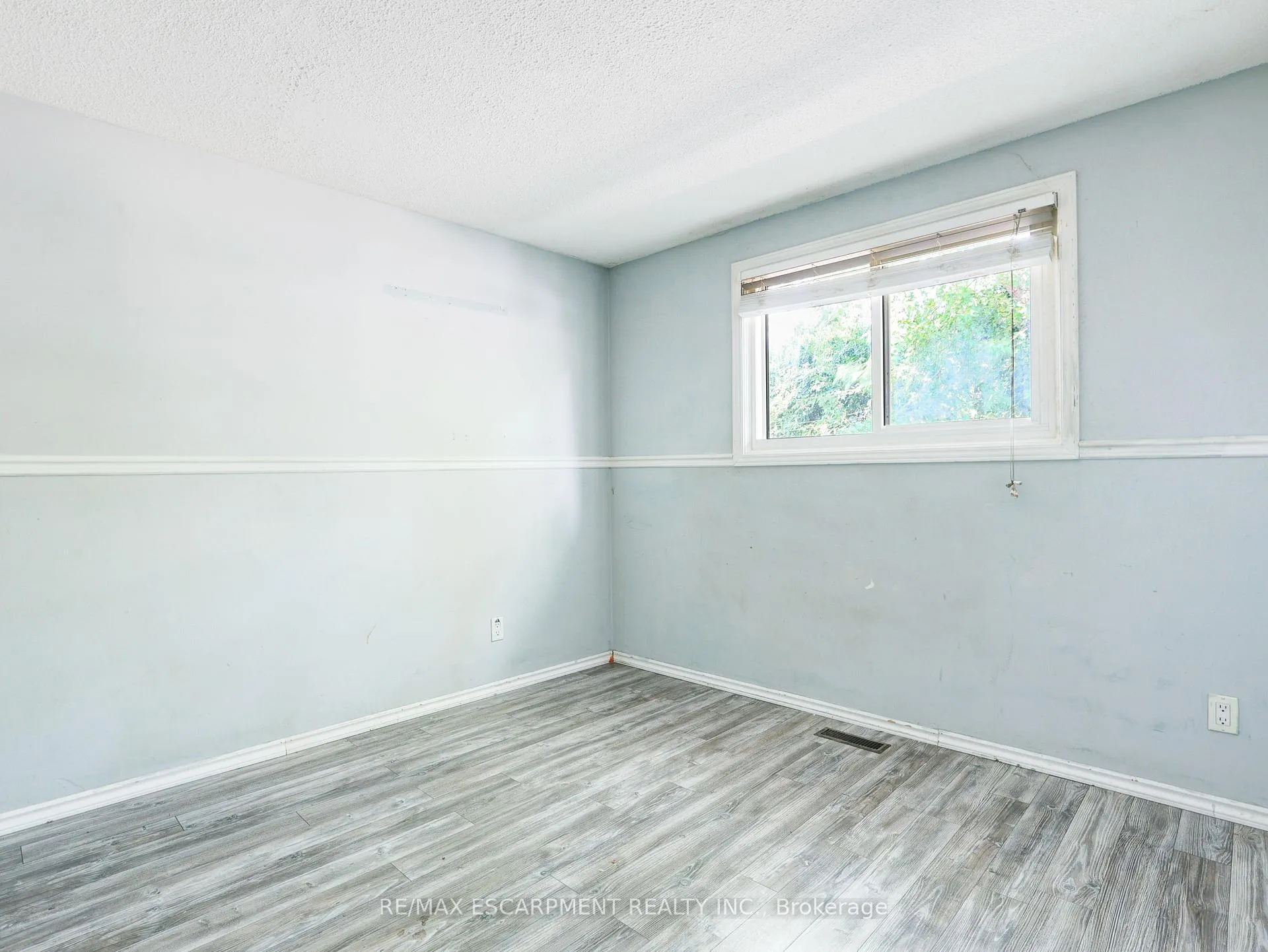 Photo 20 of 169 Pinedale Drive, Kitchener — HOMEH