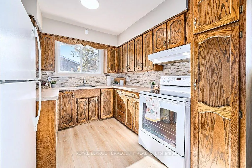 Photo 18 of 60 Allan Street, Scugog, Port Perry — HOMEH