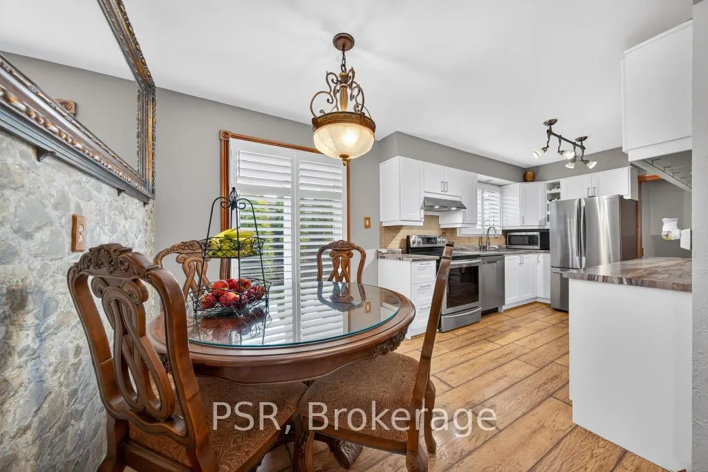 Photo 11 of 117 Sunrise Drive, Hamilton, Greenford — HOMEH