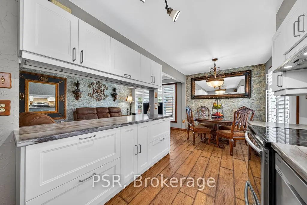 Photo 14 of 117 Sunrise Drive, Hamilton, Greenford — HOMEH