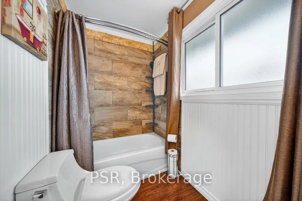 Photo 18 of 117 Sunrise Drive, Hamilton, Greenford — HOMEH