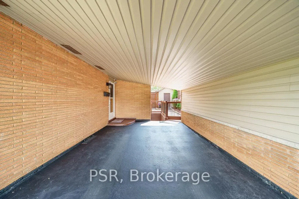 Photo 30 of 117 Sunrise Drive, Hamilton, Greenford — HOMEH
