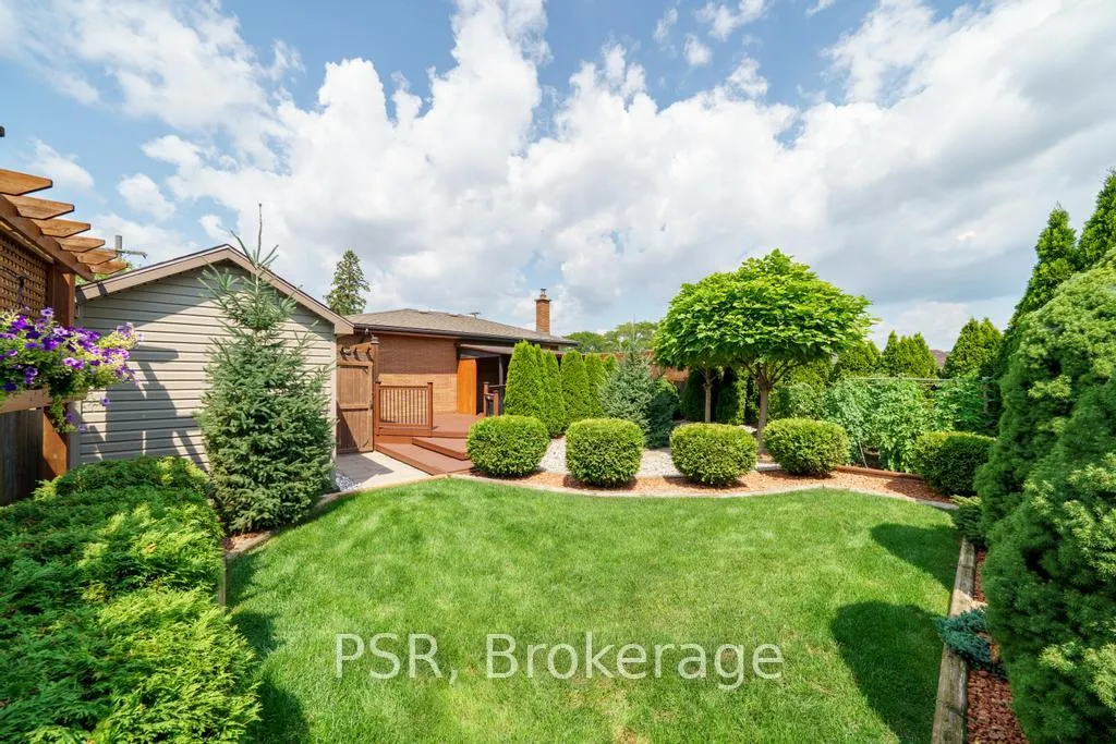 Photo 42 of 117 Sunrise Drive, Hamilton, Greenford — HOMEH