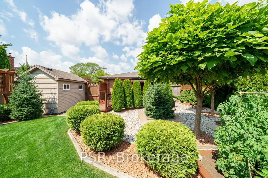 Photo 43 of 117 Sunrise Drive, Hamilton, Greenford — HOMEH