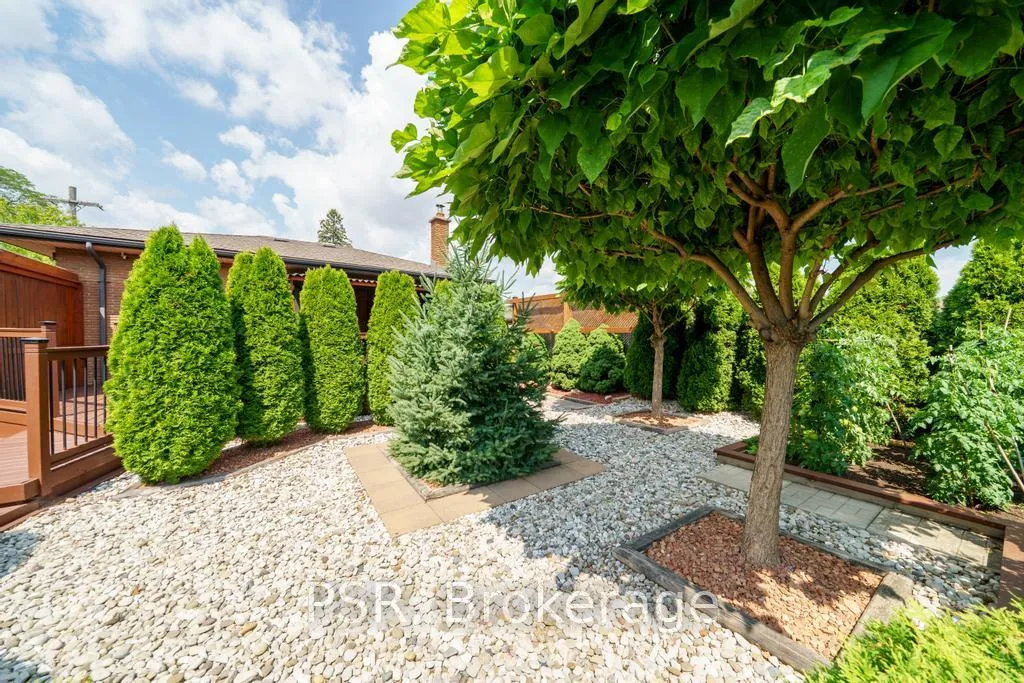 Photo 44 of 117 Sunrise Drive, Hamilton, Greenford — HOMEH